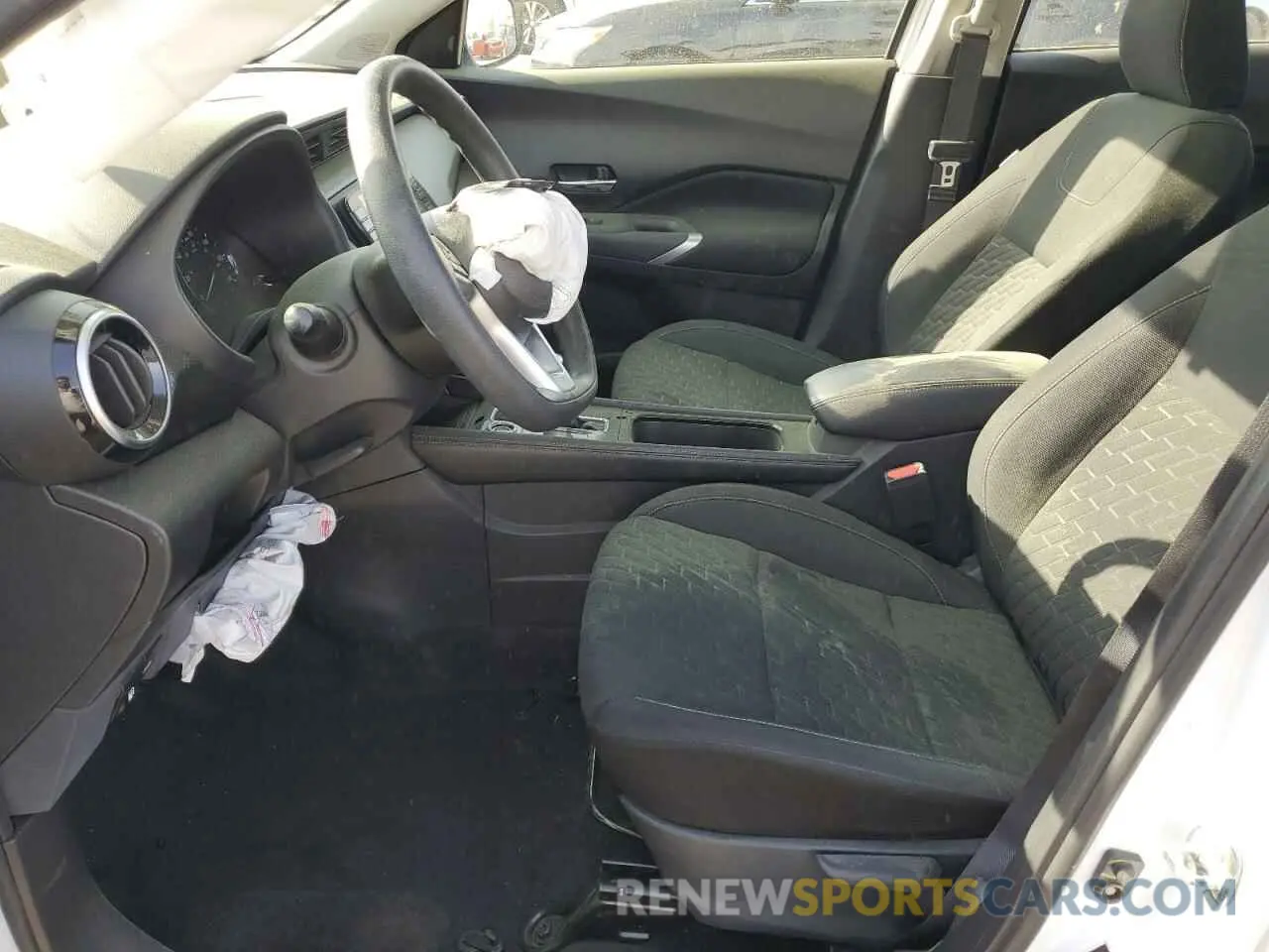 7 Photograph of a damaged car 3N1CP5CV9NL492862 NISSAN KICKS 2022