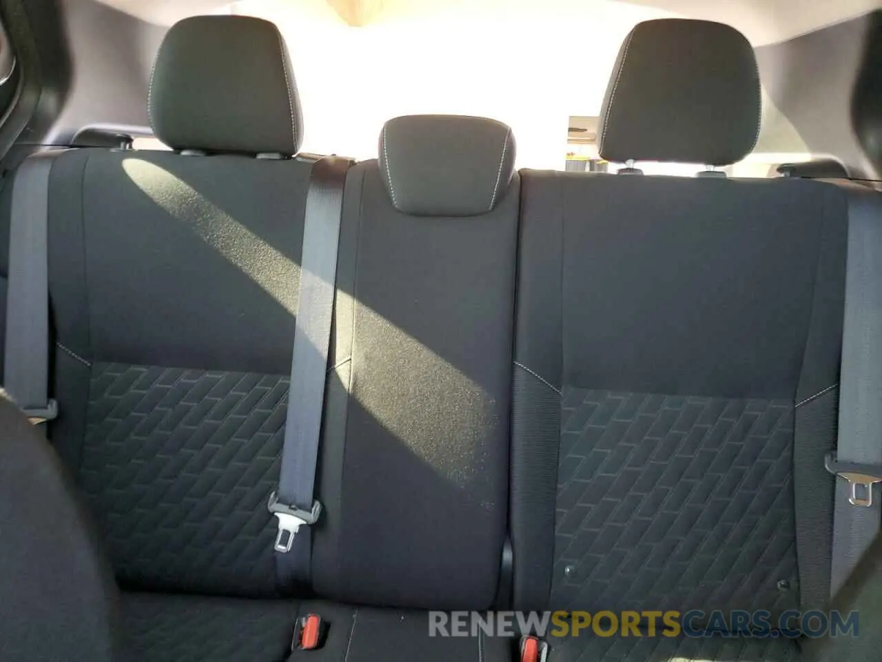 10 Photograph of a damaged car 3N1CP5CV9NL494840 NISSAN KICKS 2022