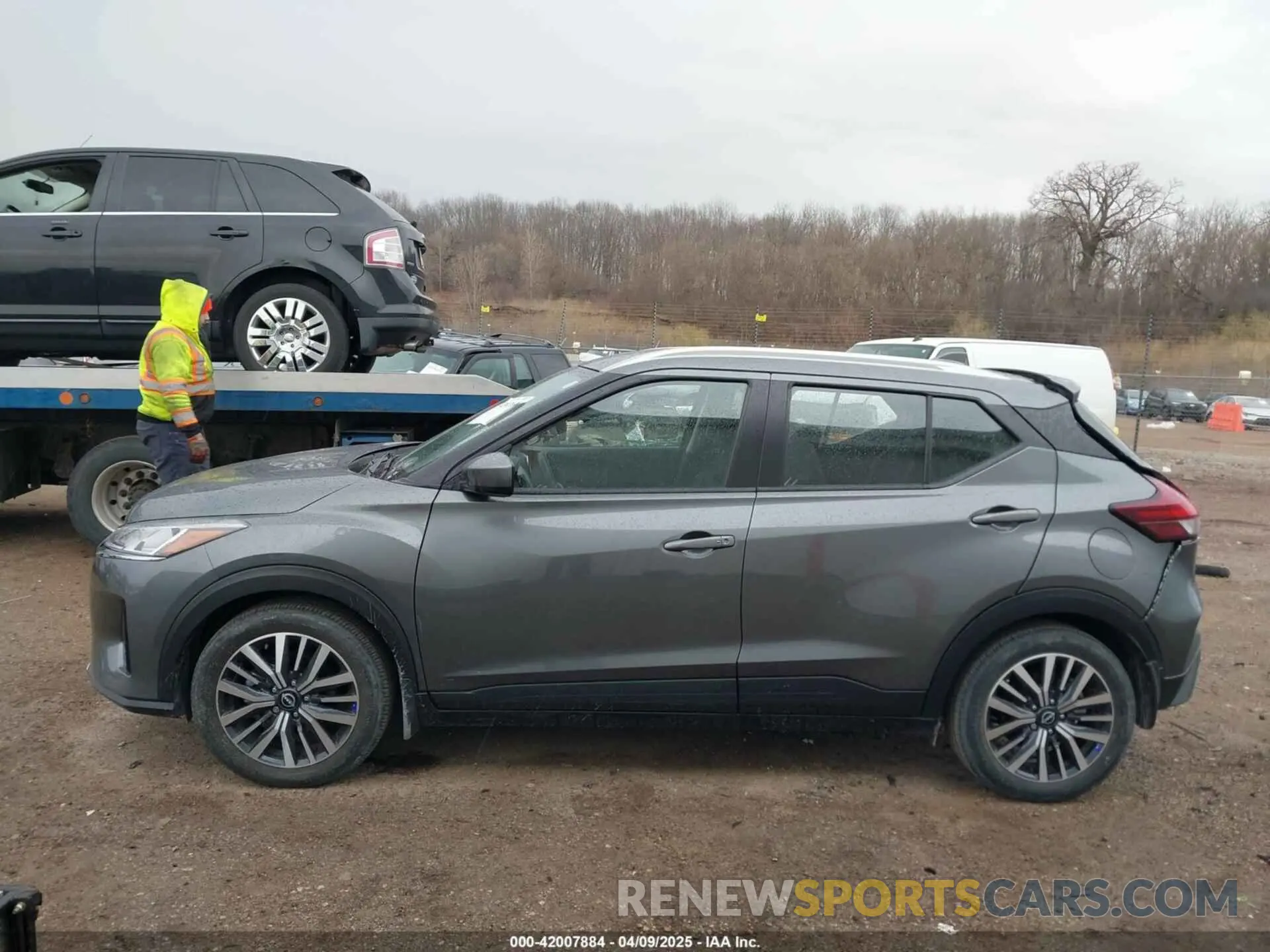 14 Photograph of a damaged car 3N1CP5CV9NL496118 NISSAN KICKS 2022