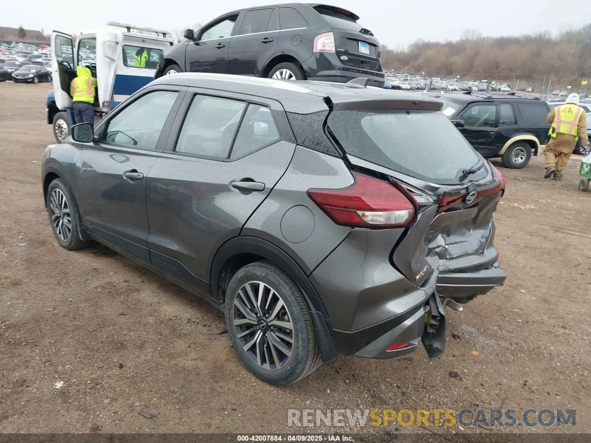 3 Photograph of a damaged car 3N1CP5CV9NL496118 NISSAN KICKS 2022