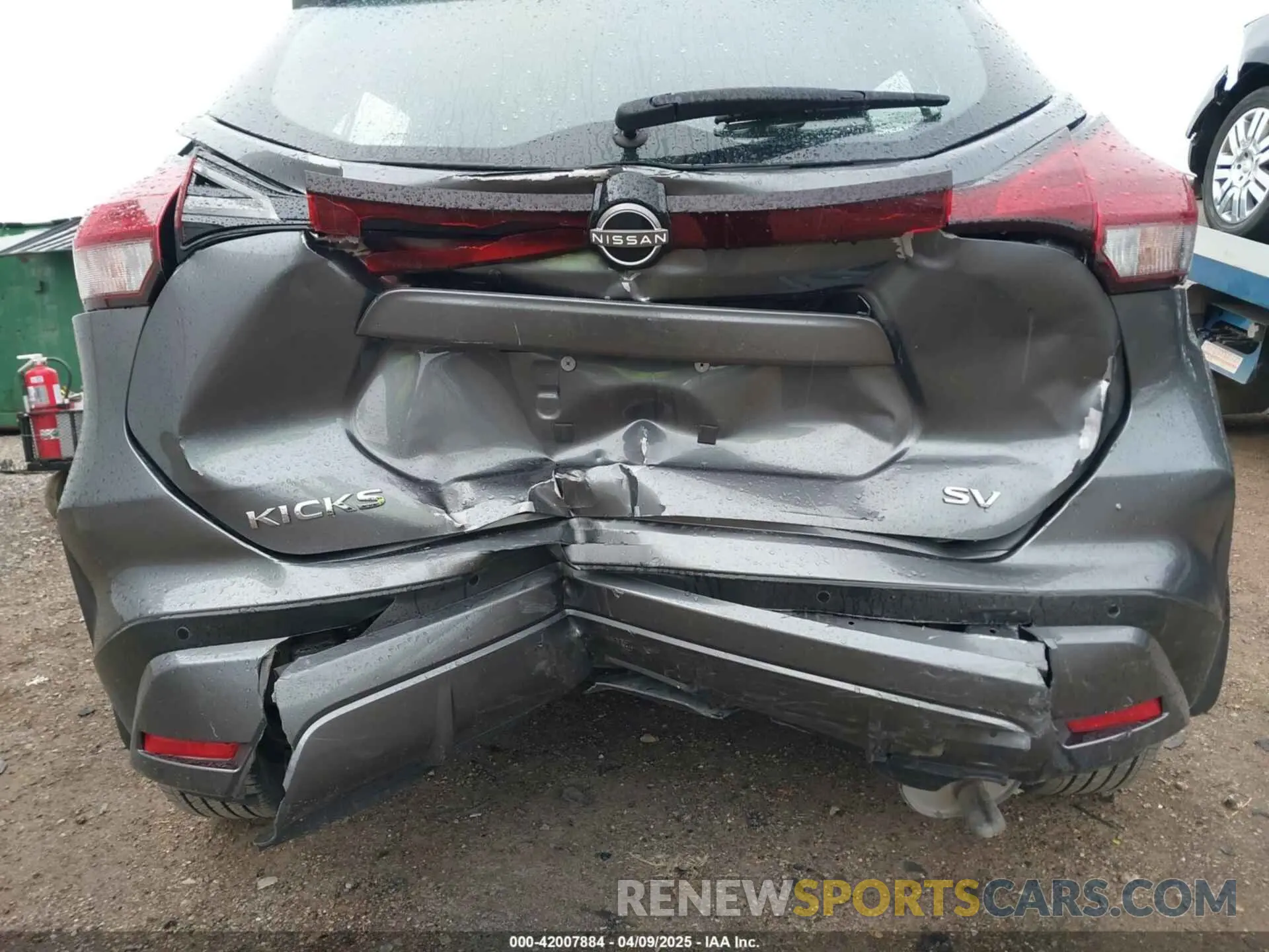 6 Photograph of a damaged car 3N1CP5CV9NL496118 NISSAN KICKS 2022