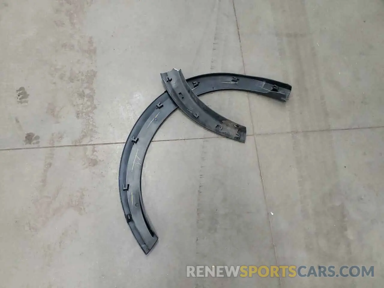 12 Photograph of a damaged car 3N1CP5CV9NL523317 NISSAN KICKS 2022