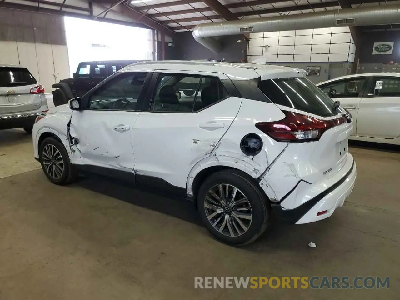 2 Photograph of a damaged car 3N1CP5CV9NL523317 NISSAN KICKS 2022