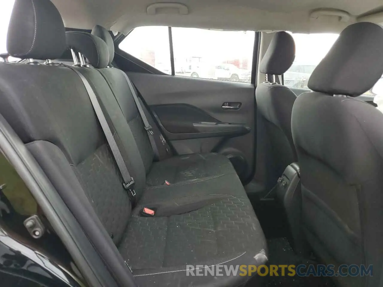 10 Photograph of a damaged car 3N1CP5CVXNL496080 NISSAN KICKS 2022