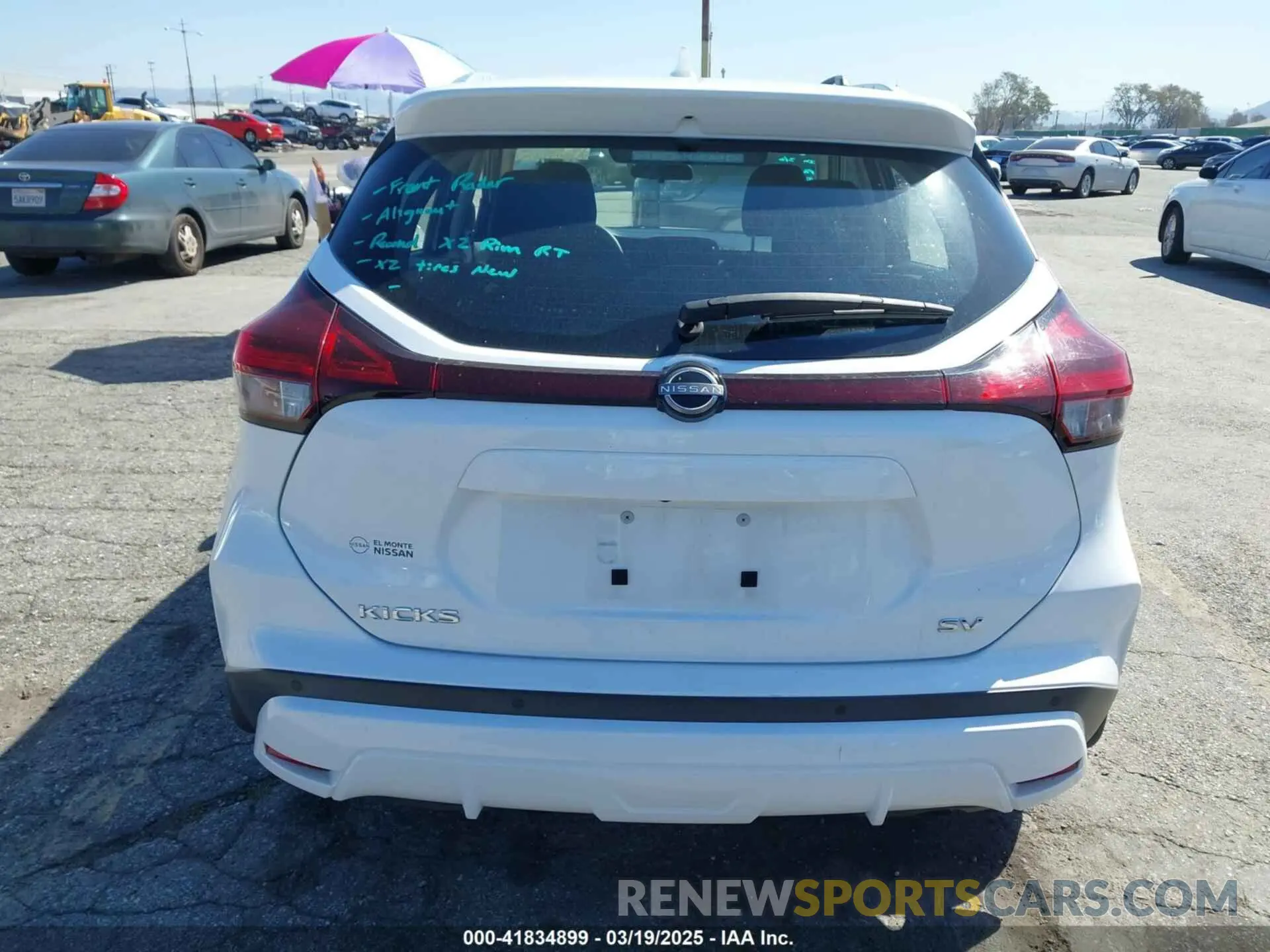 17 Photograph of a damaged car 3N1CP5CVXNL496886 NISSAN KICKS 2022