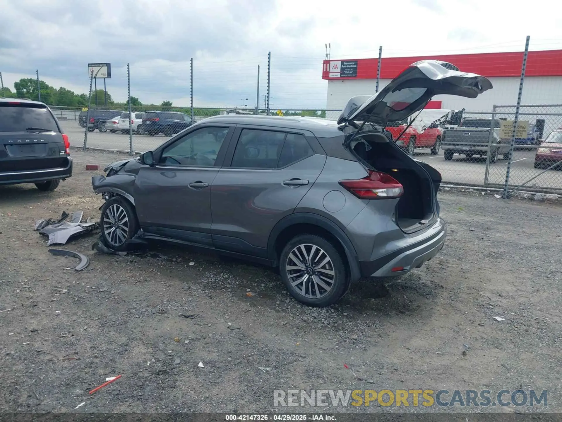 3 Photograph of a damaged car 3N1CP5CVXNL510978 NISSAN KICKS 2022