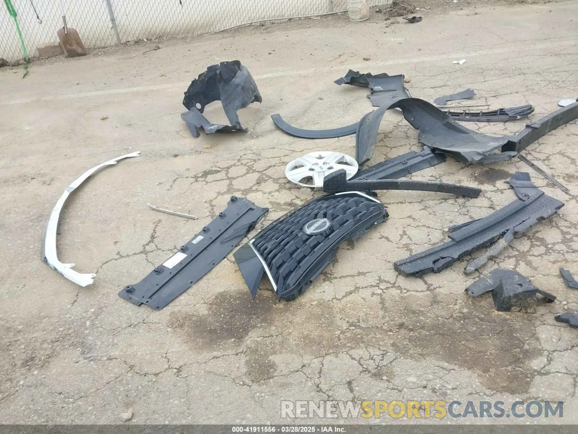 18 Photograph of a damaged car 3N1CP5CVXNL528610 NISSAN KICKS 2022