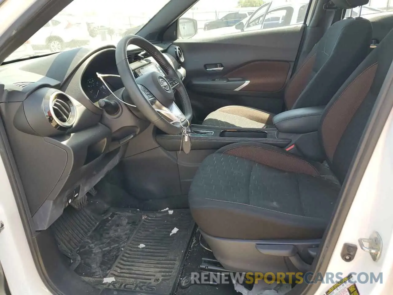 7 Photograph of a damaged car 3N1CP5DV0NL519333 NISSAN KICKS 2022