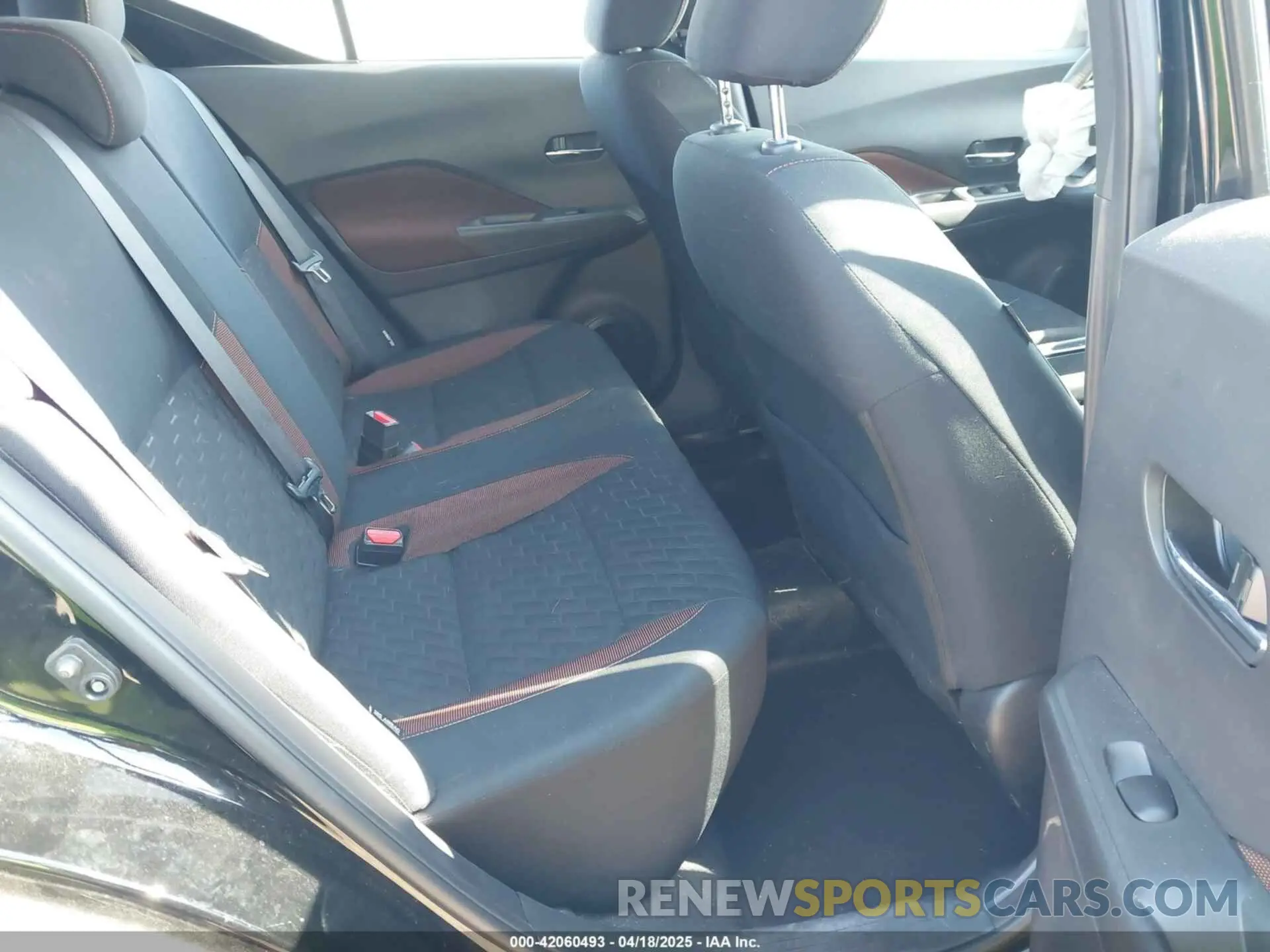 8 Photograph of a damaged car 3N1CP5DV1NL490215 NISSAN KICKS 2022