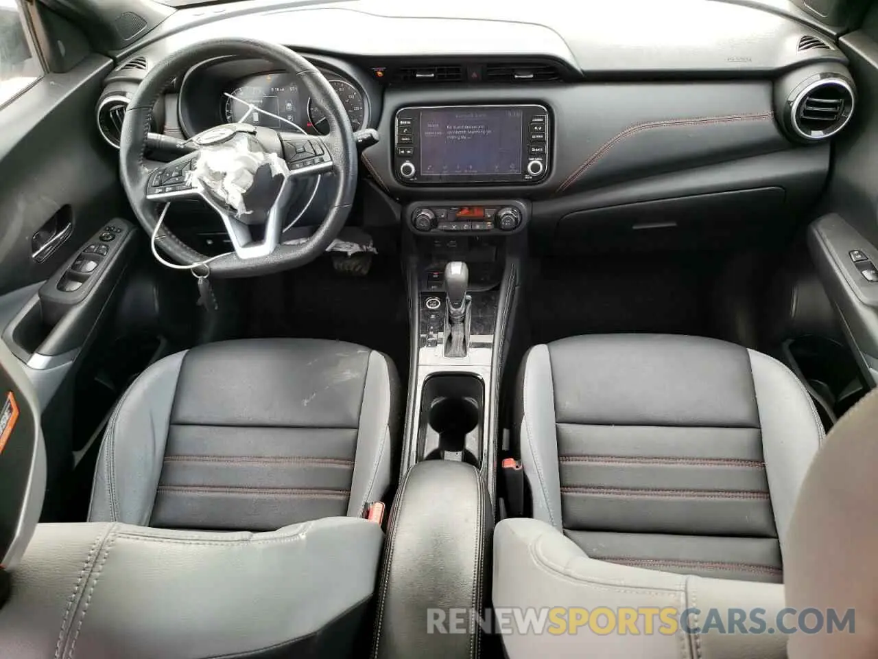 8 Photograph of a damaged car 3N1CP5DV1NL496001 NISSAN KICKS 2022