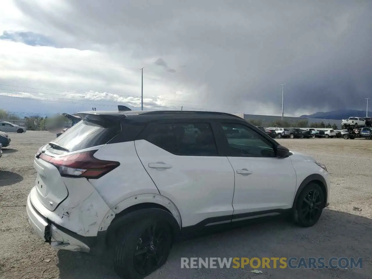 3 Photograph of a damaged car 3N1CP5DV3NL475683 NISSAN KICKS 2022