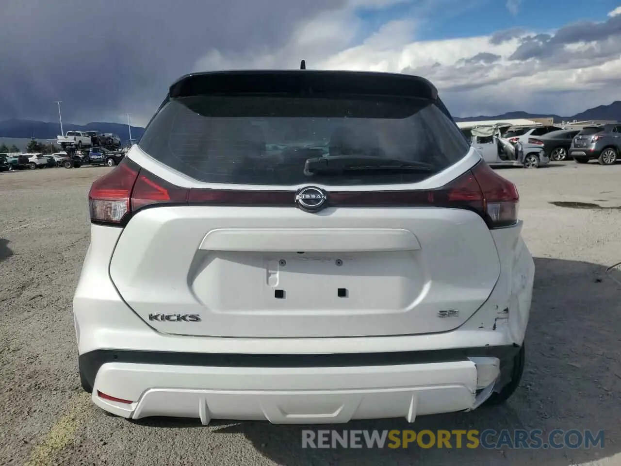 6 Photograph of a damaged car 3N1CP5DV3NL475683 NISSAN KICKS 2022
