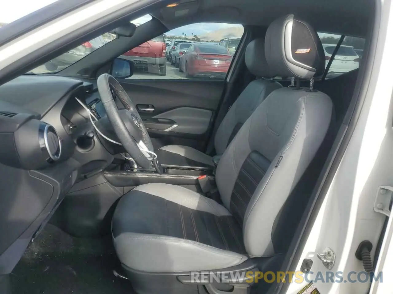 7 Photograph of a damaged car 3N1CP5DV3NL475683 NISSAN KICKS 2022
