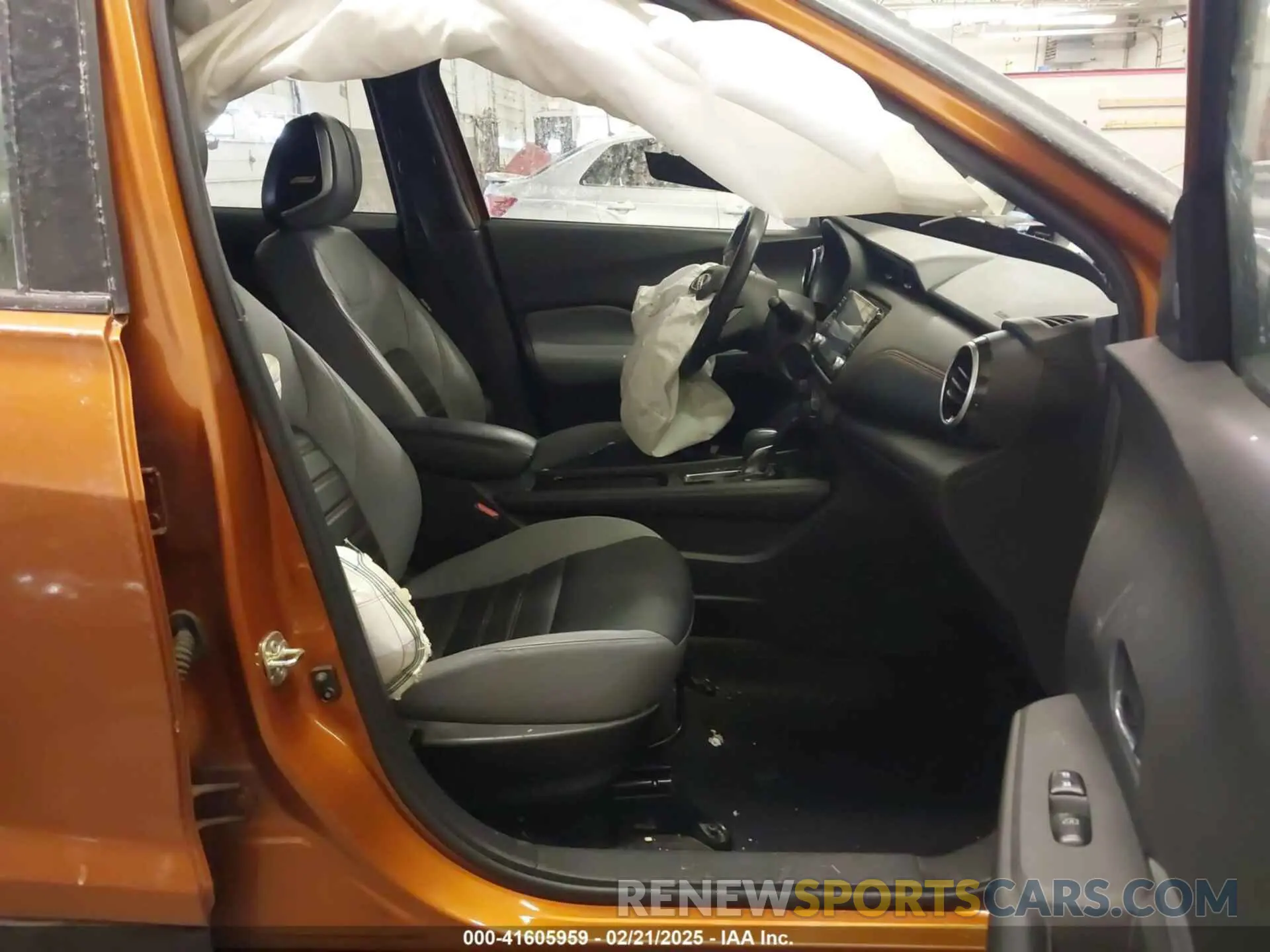 5 Photograph of a damaged car 3N1CP5DV4NL528018 NISSAN KICKS 2022