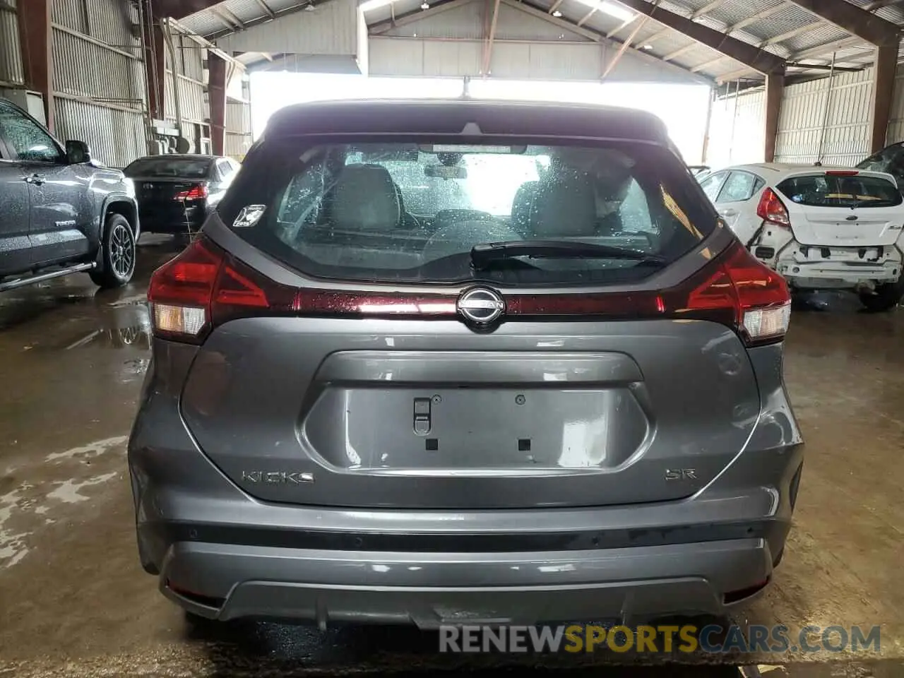 6 Photograph of a damaged car 3N1CP5DV5NL494171 NISSAN KICKS 2022