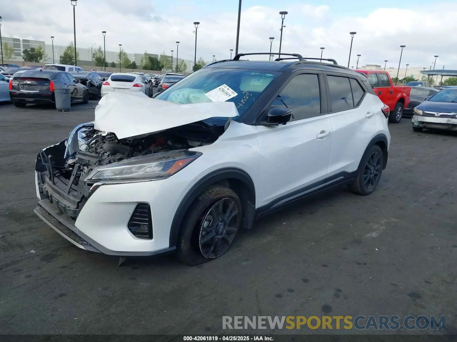 2 Photograph of a damaged car 3N1CP5DV6NL519806 NISSAN KICKS 2022