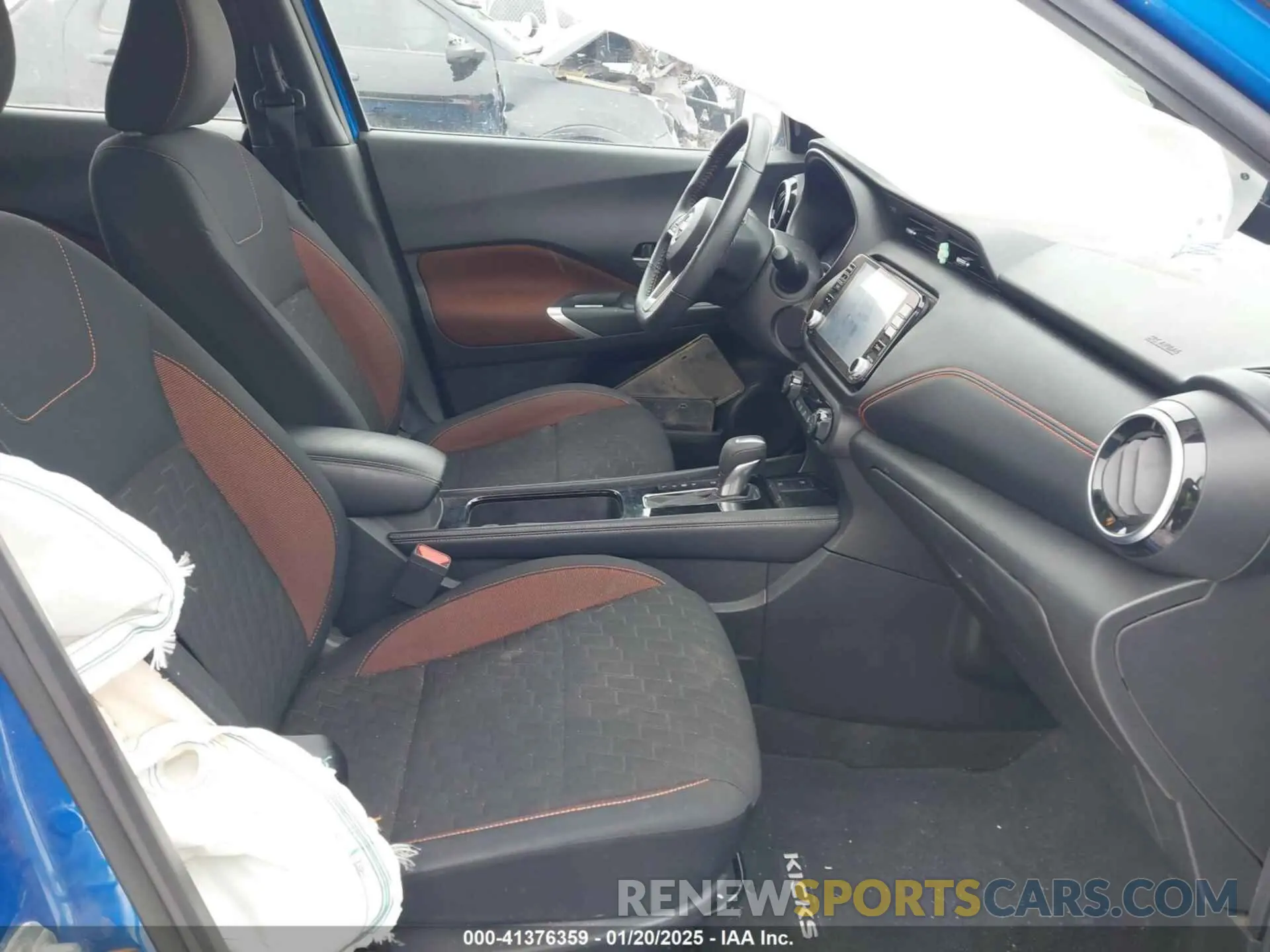 5 Photograph of a damaged car 3N1CP5DV8NL482046 NISSAN KICKS 2022