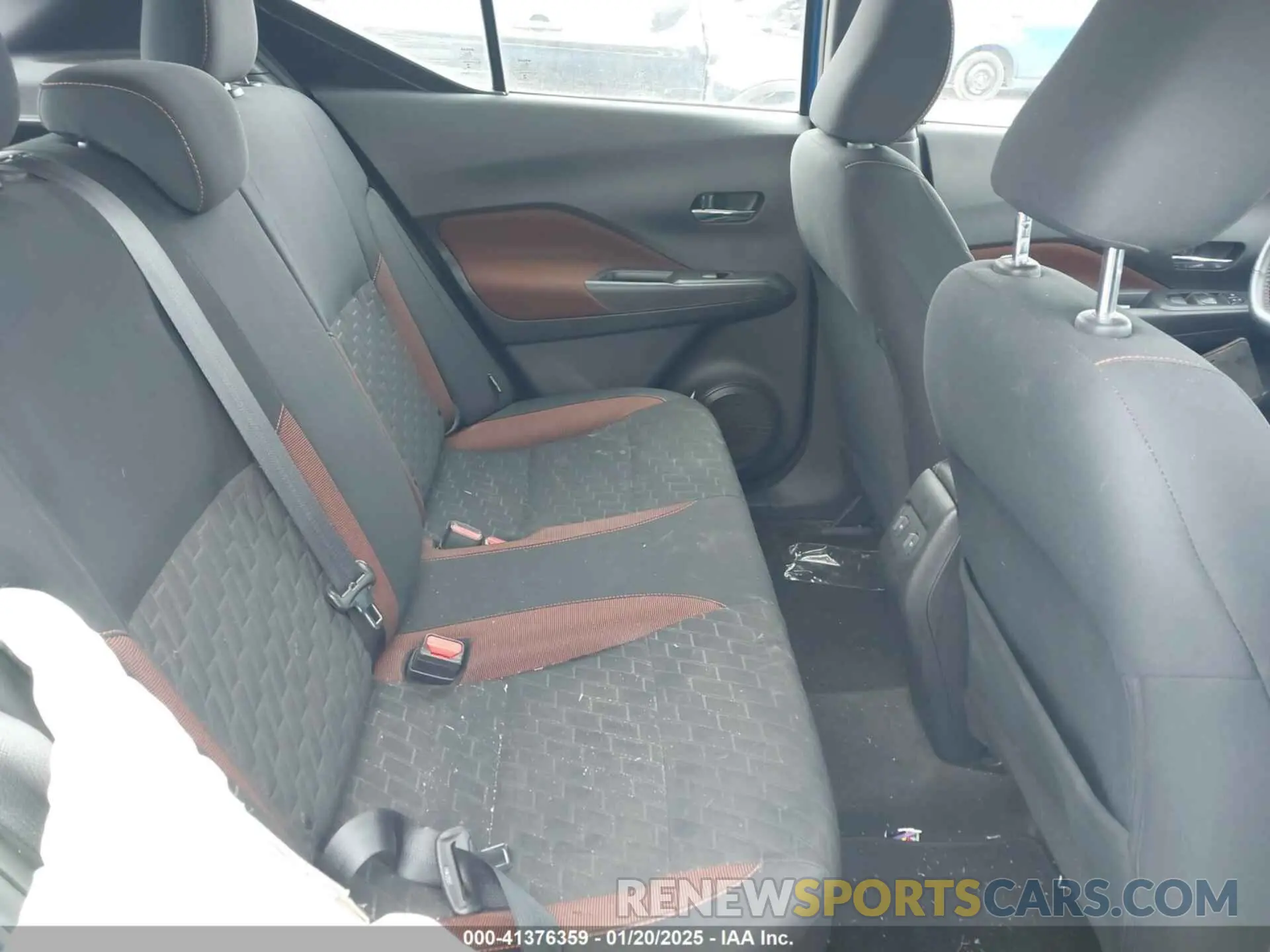 8 Photograph of a damaged car 3N1CP5DV8NL482046 NISSAN KICKS 2022