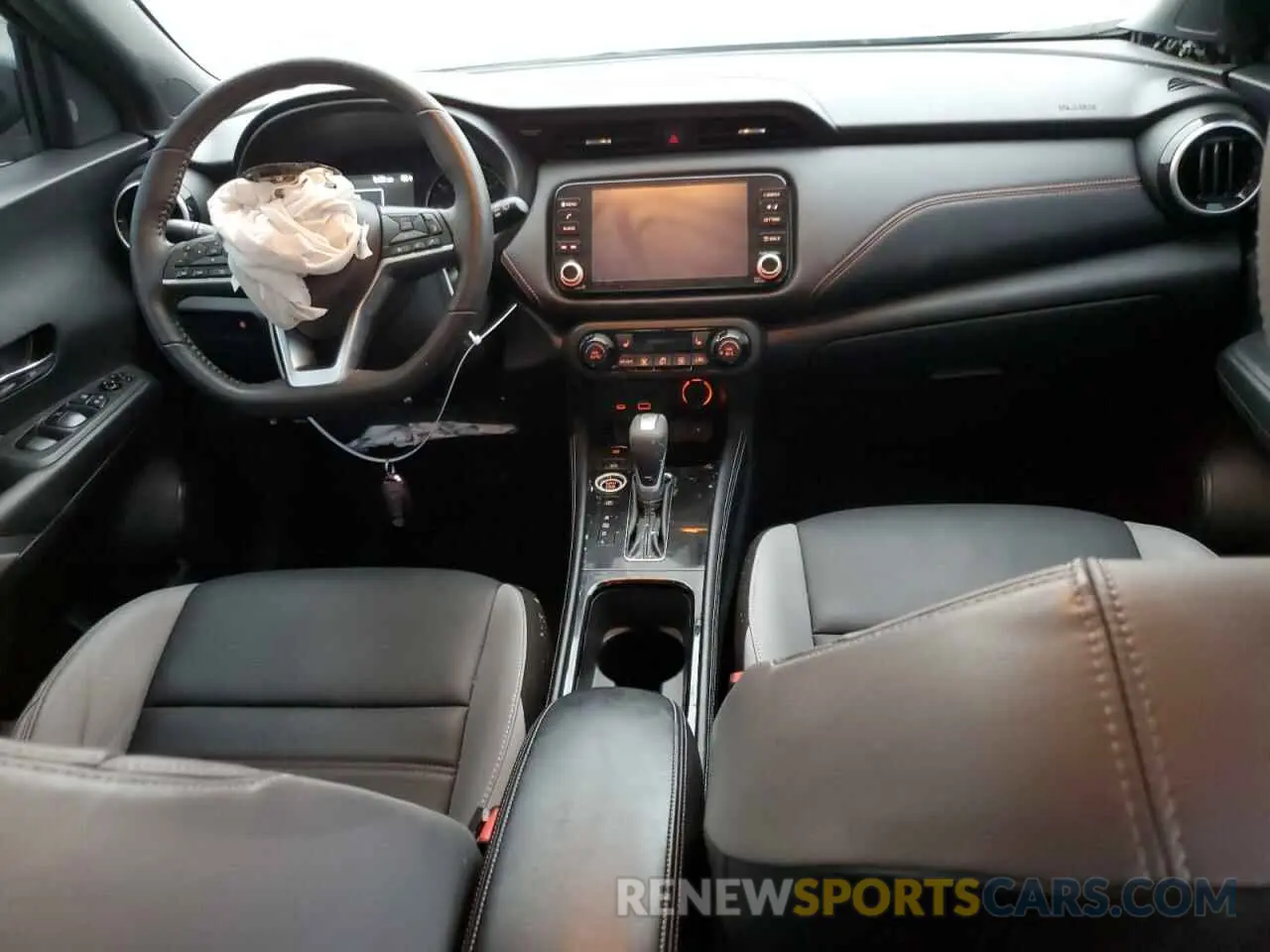 8 Photograph of a damaged car 3N1CP5DVXNL527617 NISSAN KICKS 2022