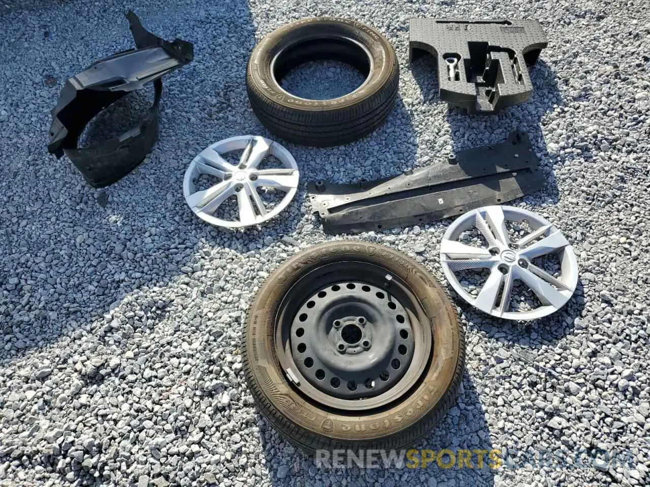 13 Photograph of a damaged car 3N1CP5BV0PL551396 NISSAN KICKS 2023