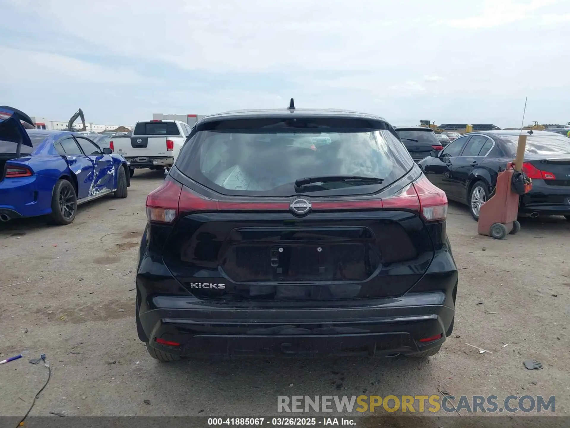 15 Photograph of a damaged car 3N1CP5BV0PL554203 NISSAN KICKS 2023