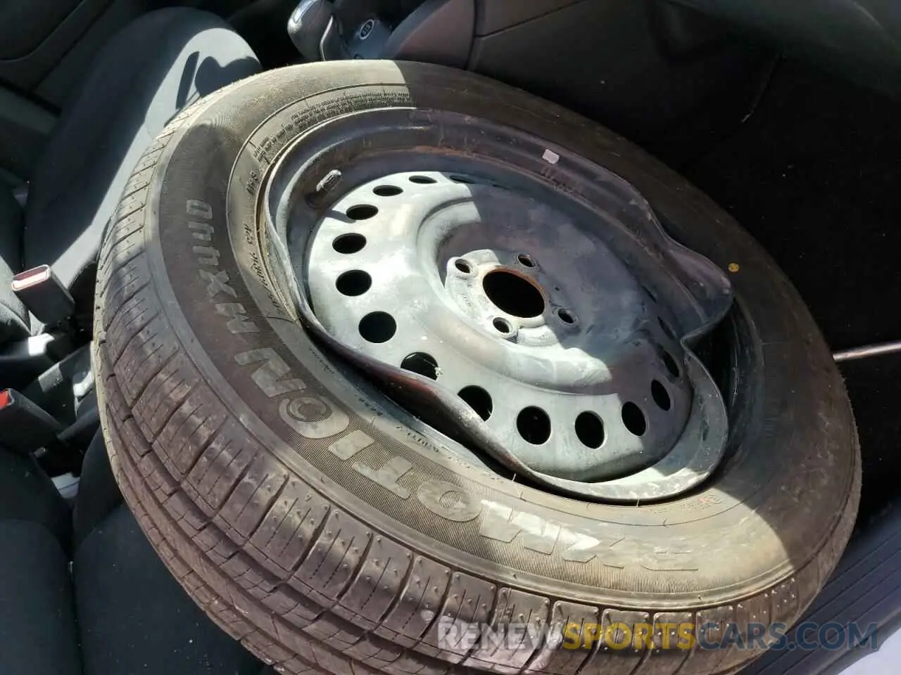 13 Photograph of a damaged car 3N1CP5BV1PL491192 NISSAN KICKS 2023