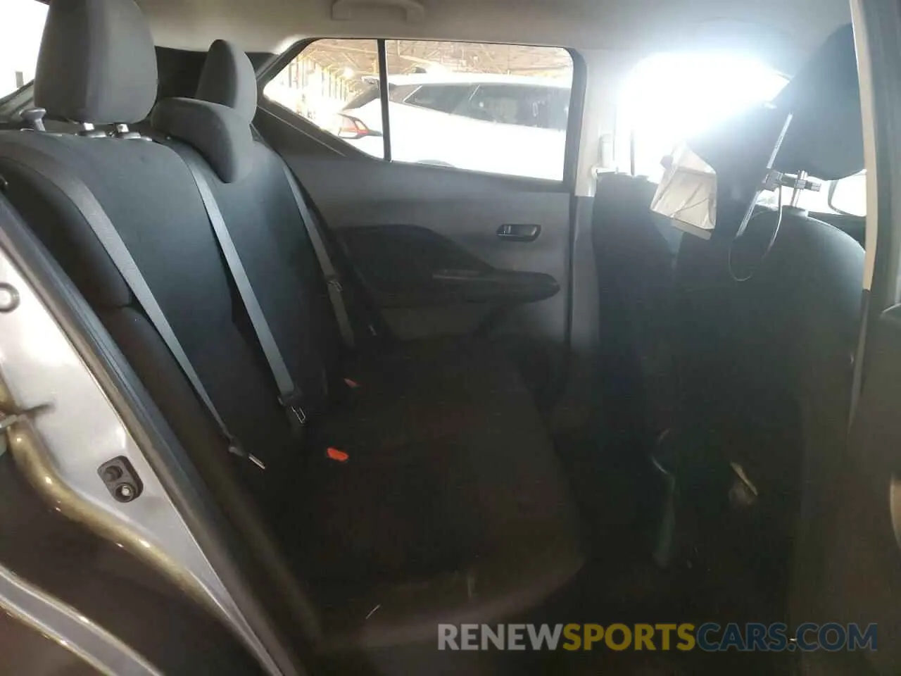 10 Photograph of a damaged car 3N1CP5BV1PL536499 NISSAN KICKS 2023