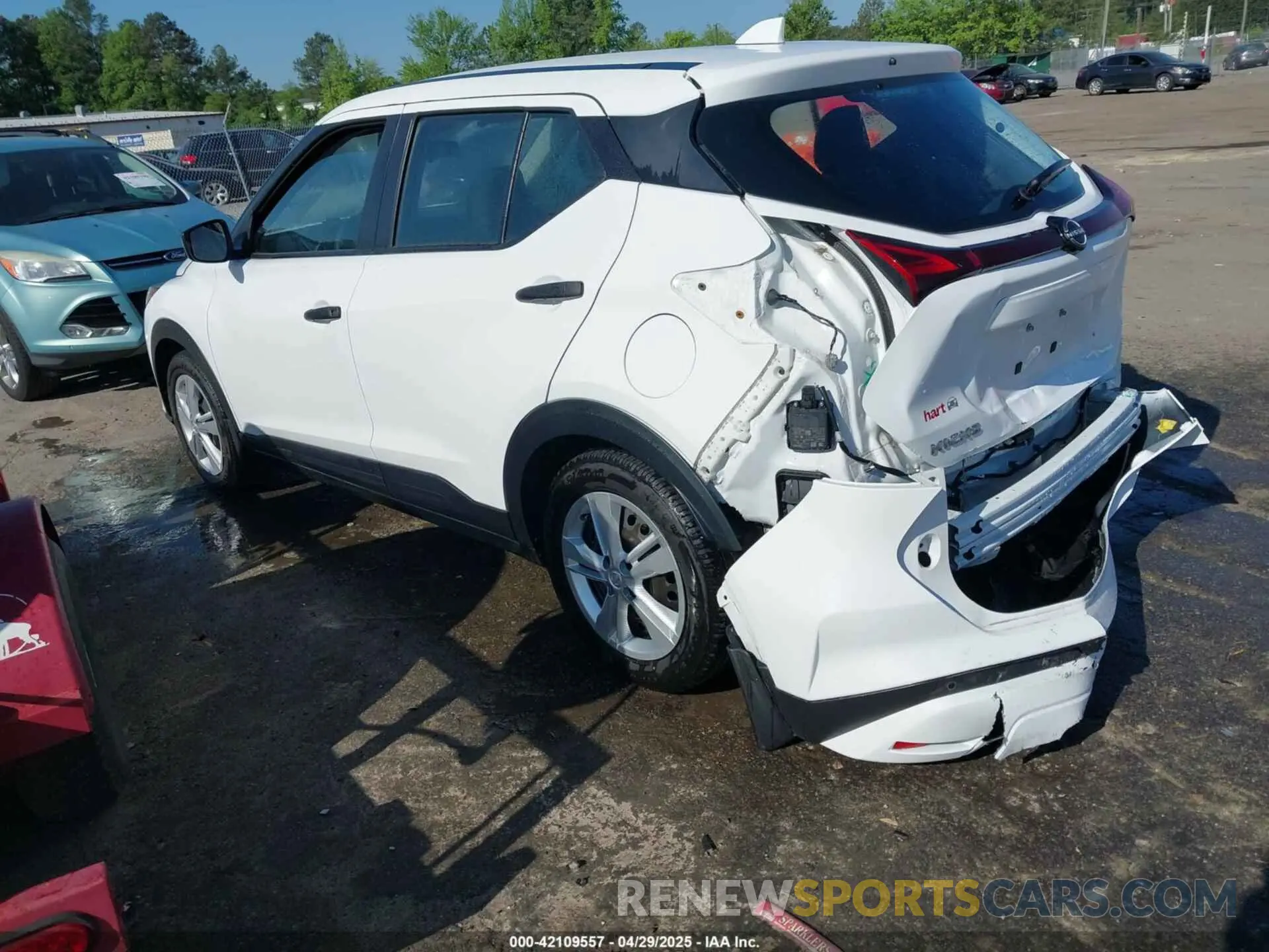 3 Photograph of a damaged car 3N1CP5BV1PL574539 NISSAN KICKS 2023