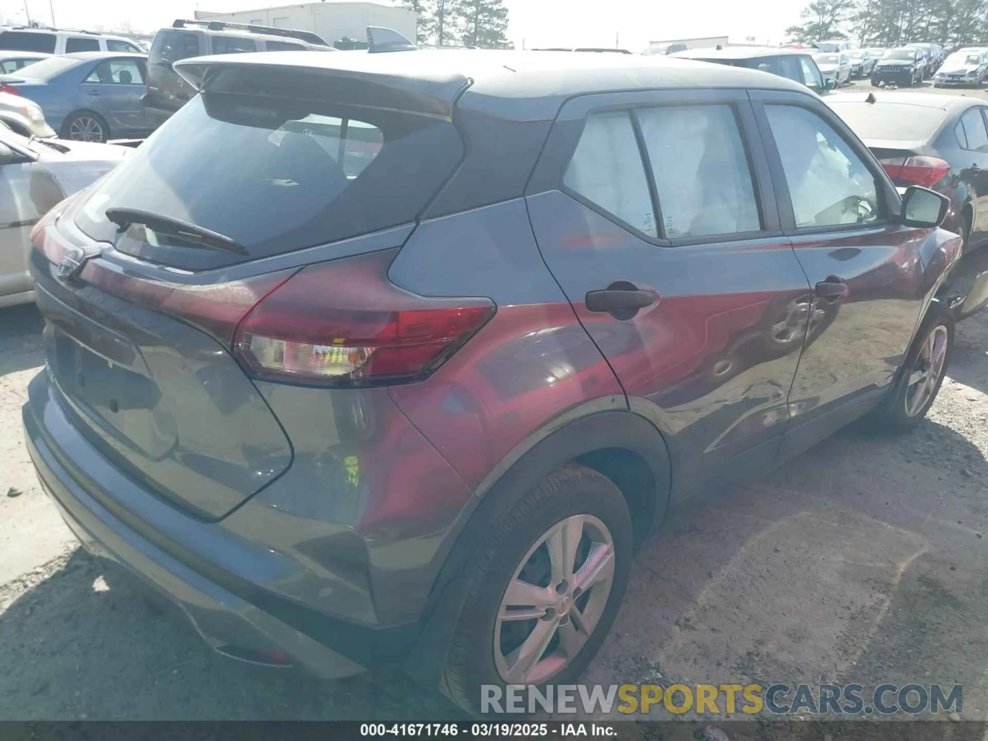 4 Photograph of a damaged car 3N1CP5BV3PL472904 NISSAN KICKS 2023