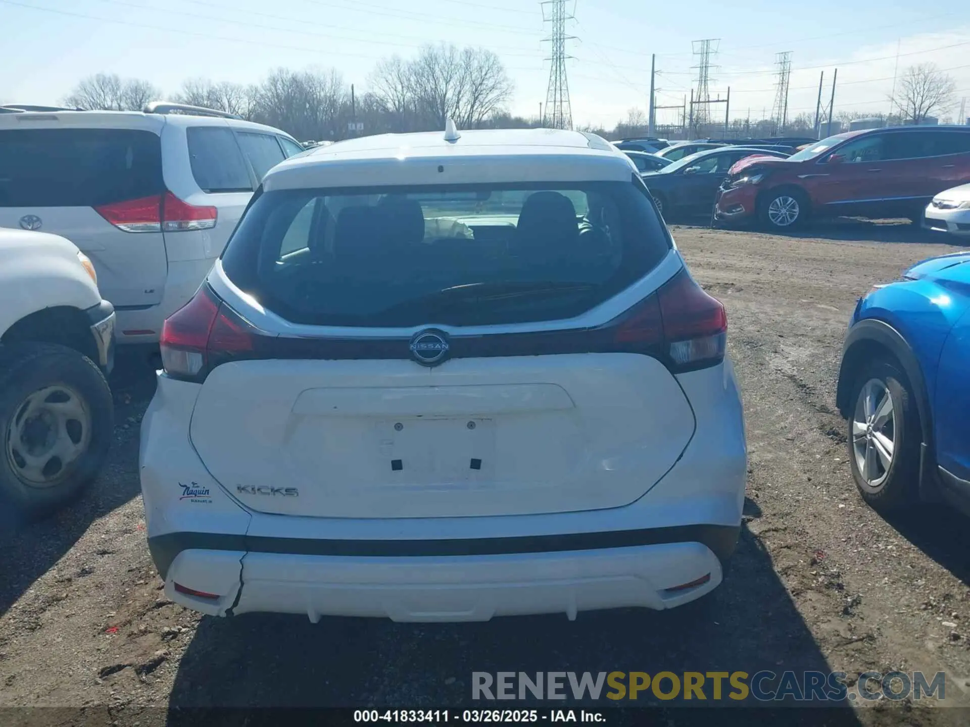 16 Photograph of a damaged car 3N1CP5BV3PL507232 NISSAN KICKS 2023