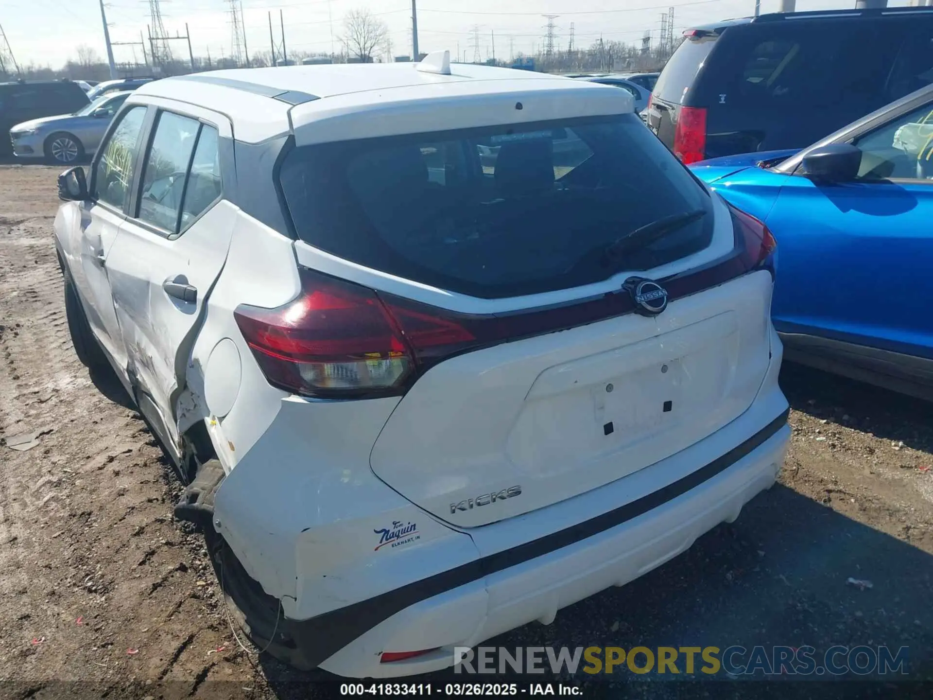 17 Photograph of a damaged car 3N1CP5BV3PL507232 NISSAN KICKS 2023