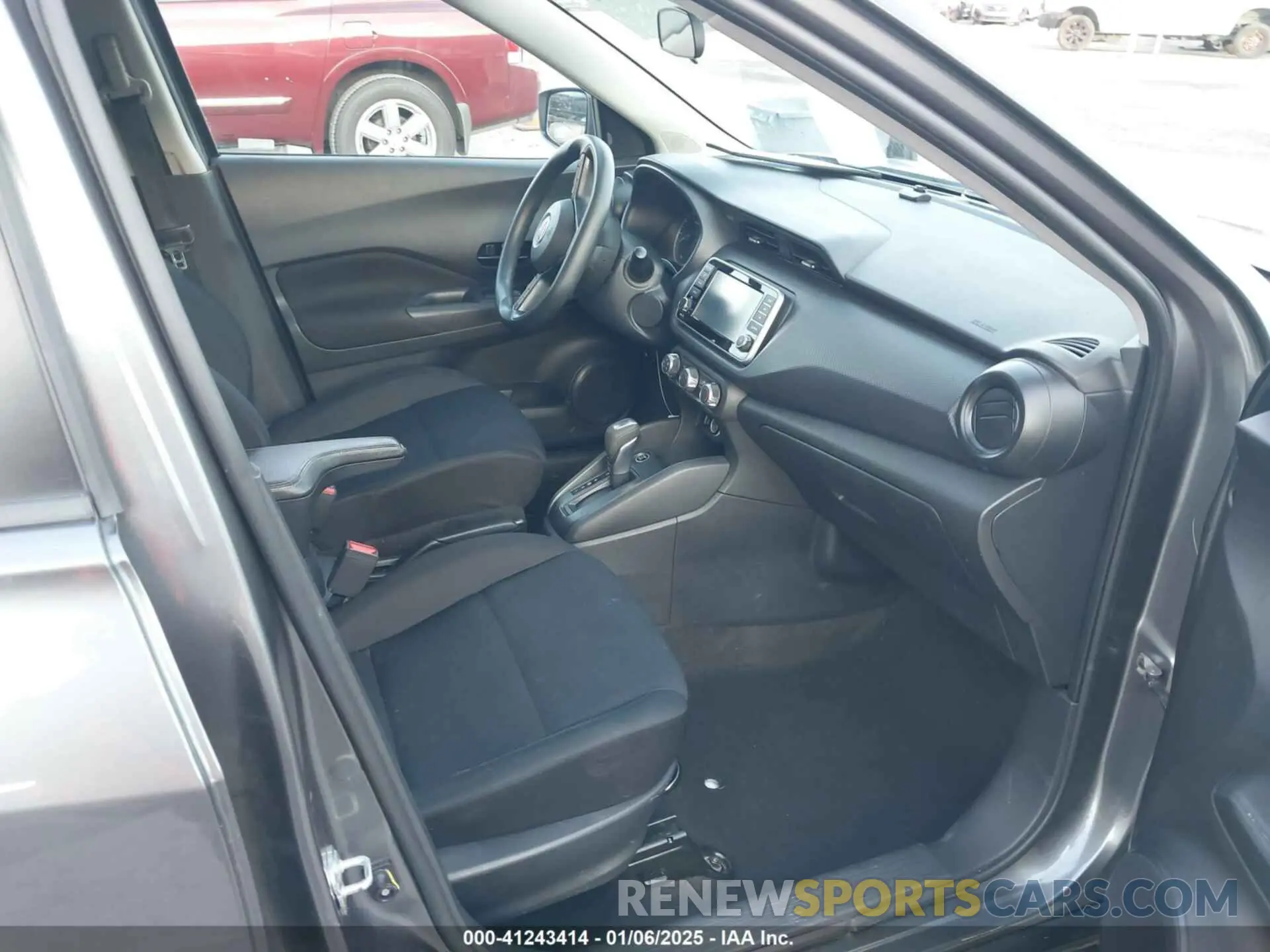 5 Photograph of a damaged car 3N1CP5BV4PL469266 NISSAN KICKS 2023