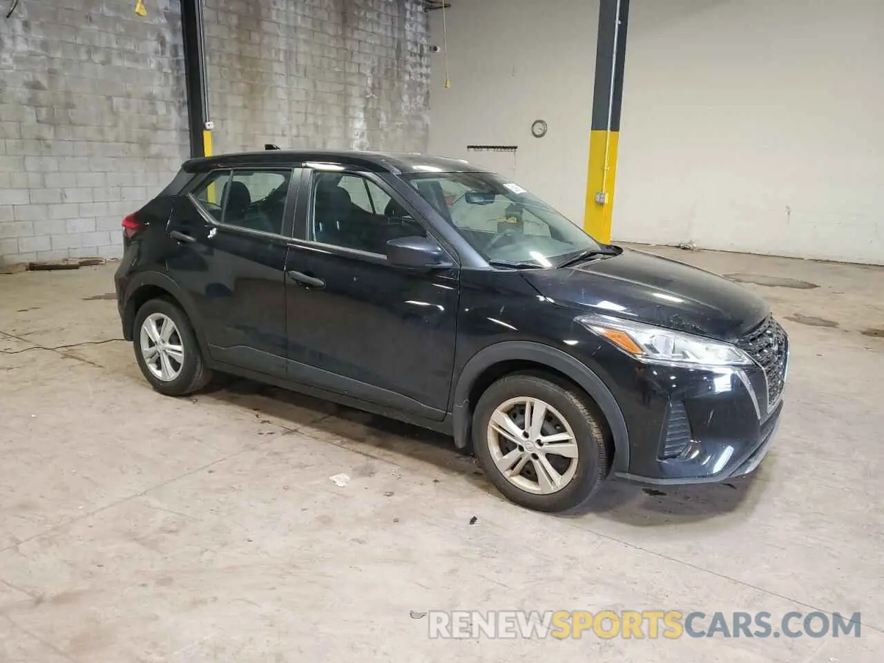 4 Photograph of a damaged car 3N1CP5BV5PL548428 NISSAN KICKS 2023