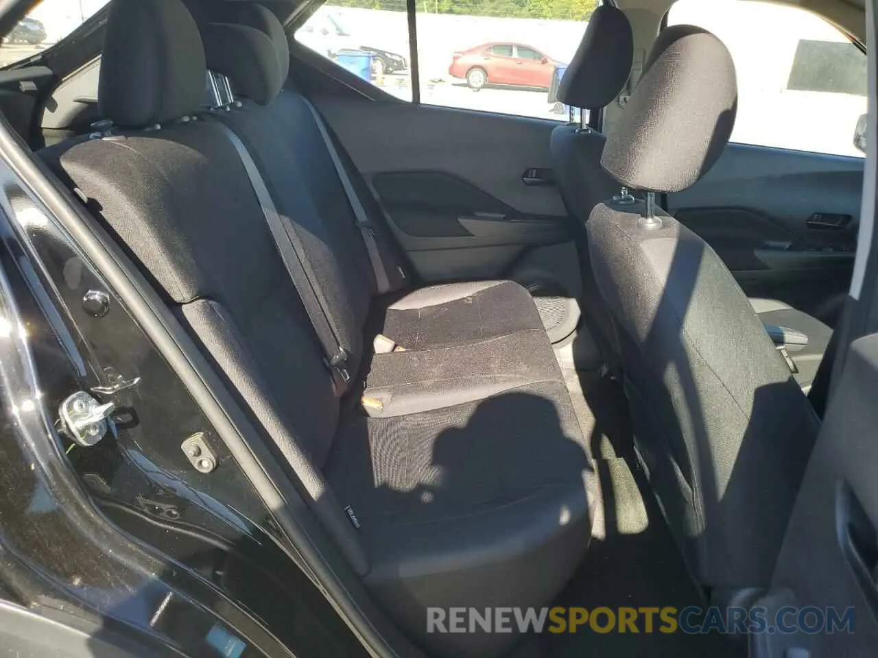 10 Photograph of a damaged car 3N1CP5BV6PL573046 NISSAN KICKS 2023