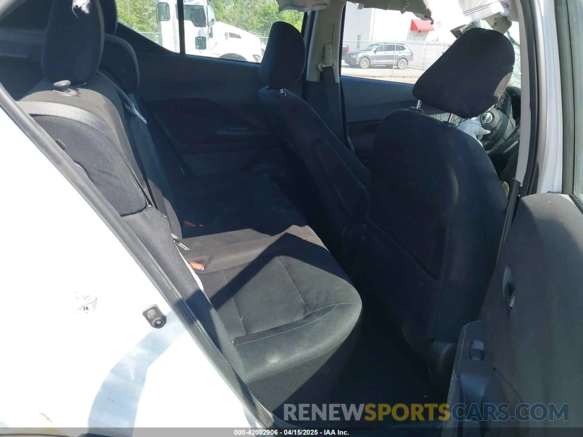 8 Photograph of a damaged car 3N1CP5BV7PL517987 NISSAN KICKS 2023