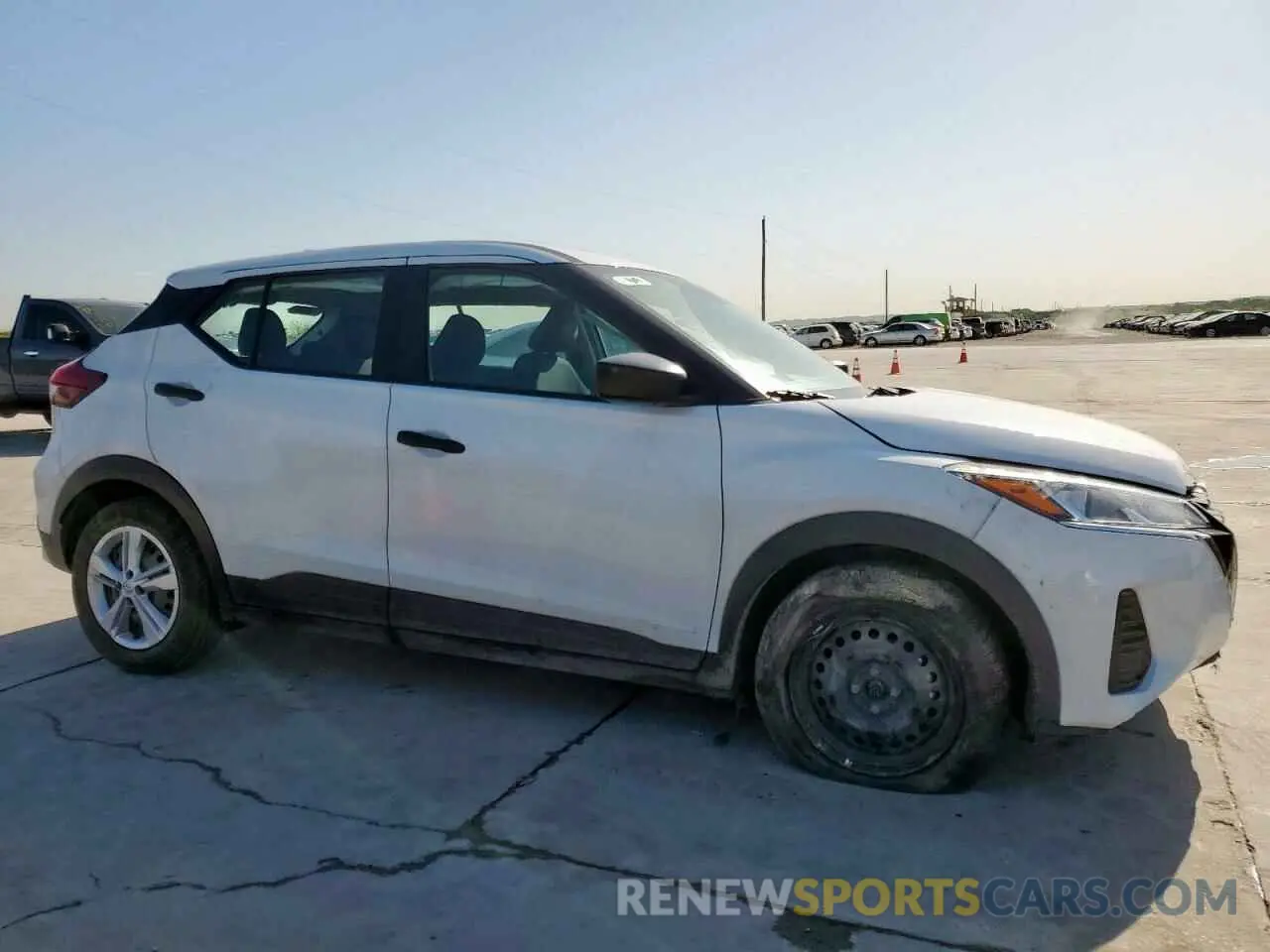 4 Photograph of a damaged car 3N1CP5BV9PL491246 NISSAN KICKS 2023