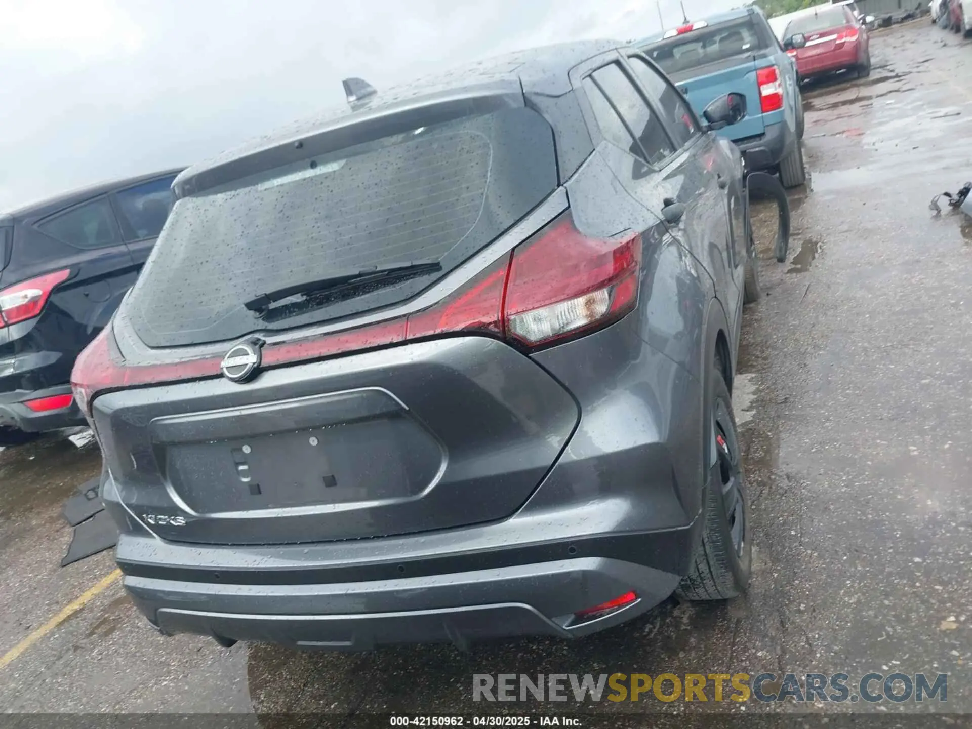 16 Photograph of a damaged car 3N1CP5BV9PL561294 NISSAN KICKS 2023