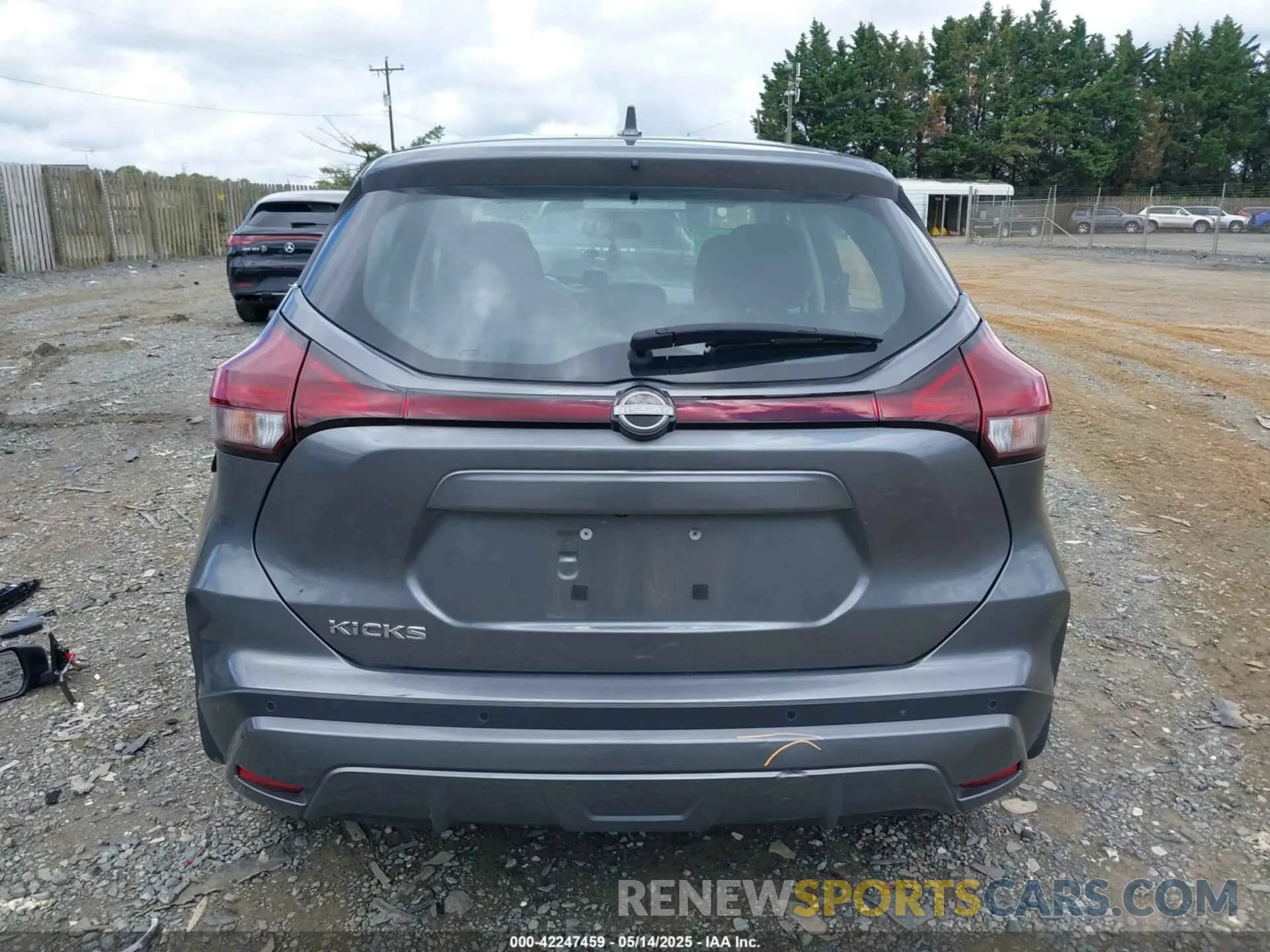 17 Photograph of a damaged car 3N1CP5BV9PL571677 NISSAN KICKS 2023