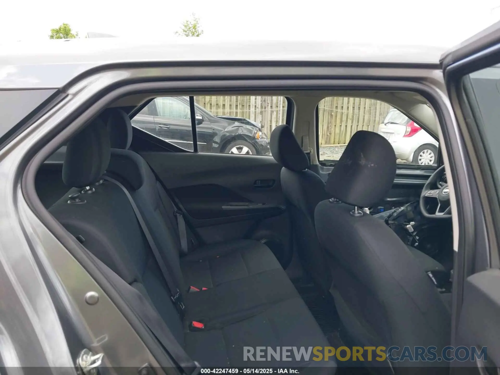 8 Photograph of a damaged car 3N1CP5BV9PL571677 NISSAN KICKS 2023