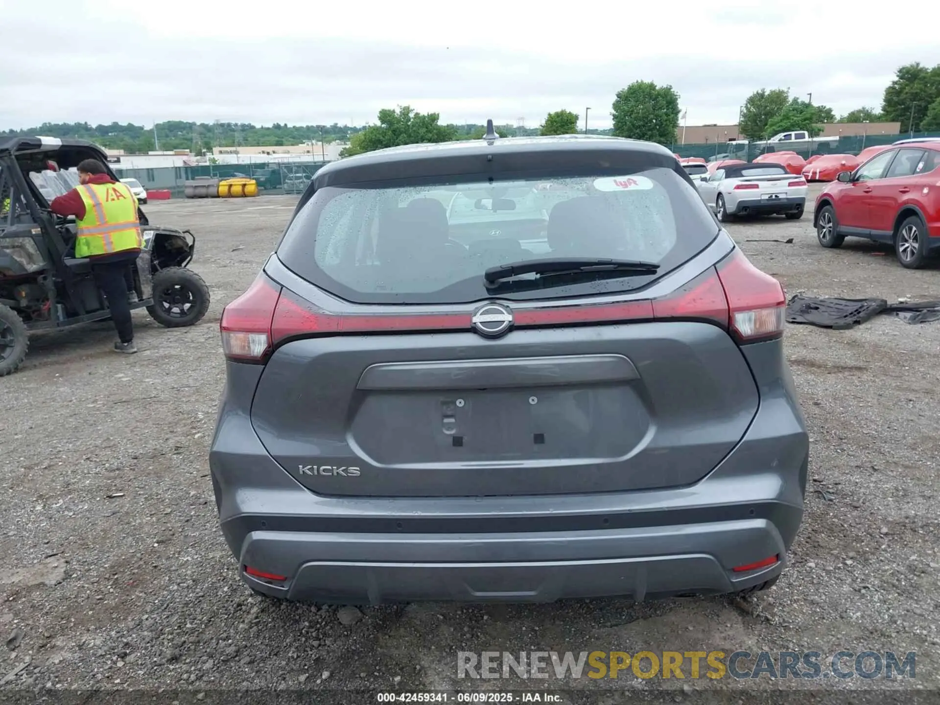 15 Photograph of a damaged car 3N1CP5BVXPL528062 NISSAN KICKS 2023