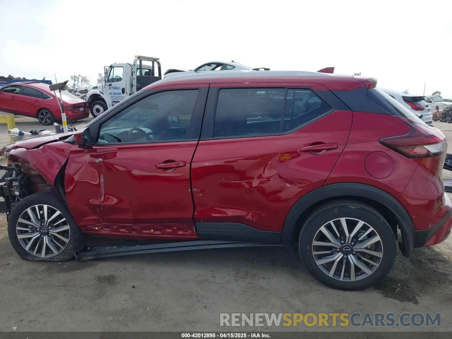 15 Photograph of a damaged car 3N1CP5CV0PL476441 NISSAN KICKS 2023