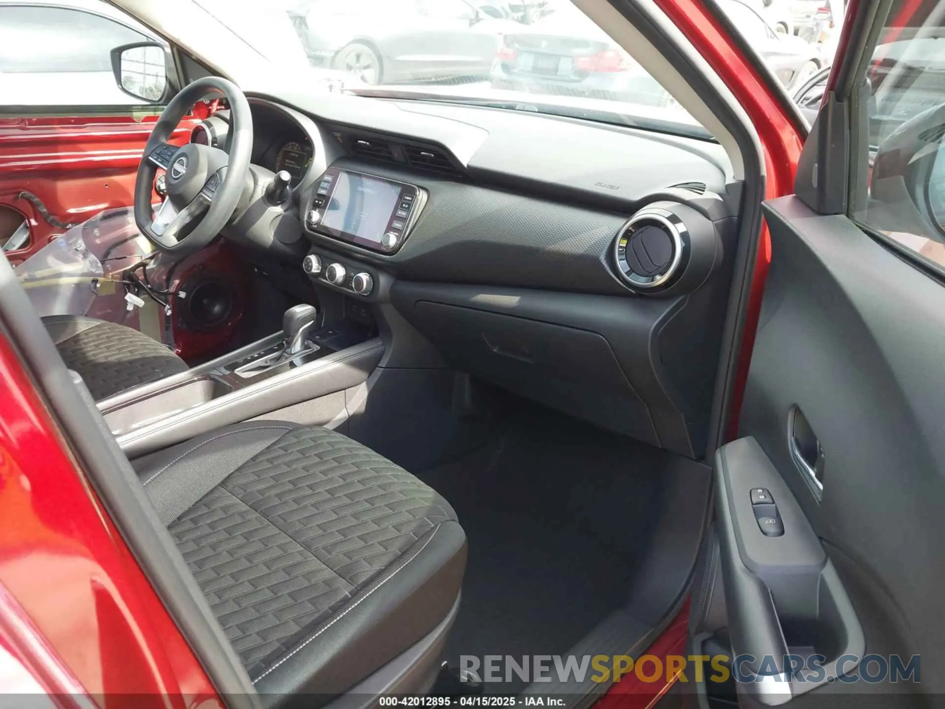 5 Photograph of a damaged car 3N1CP5CV0PL476441 NISSAN KICKS 2023