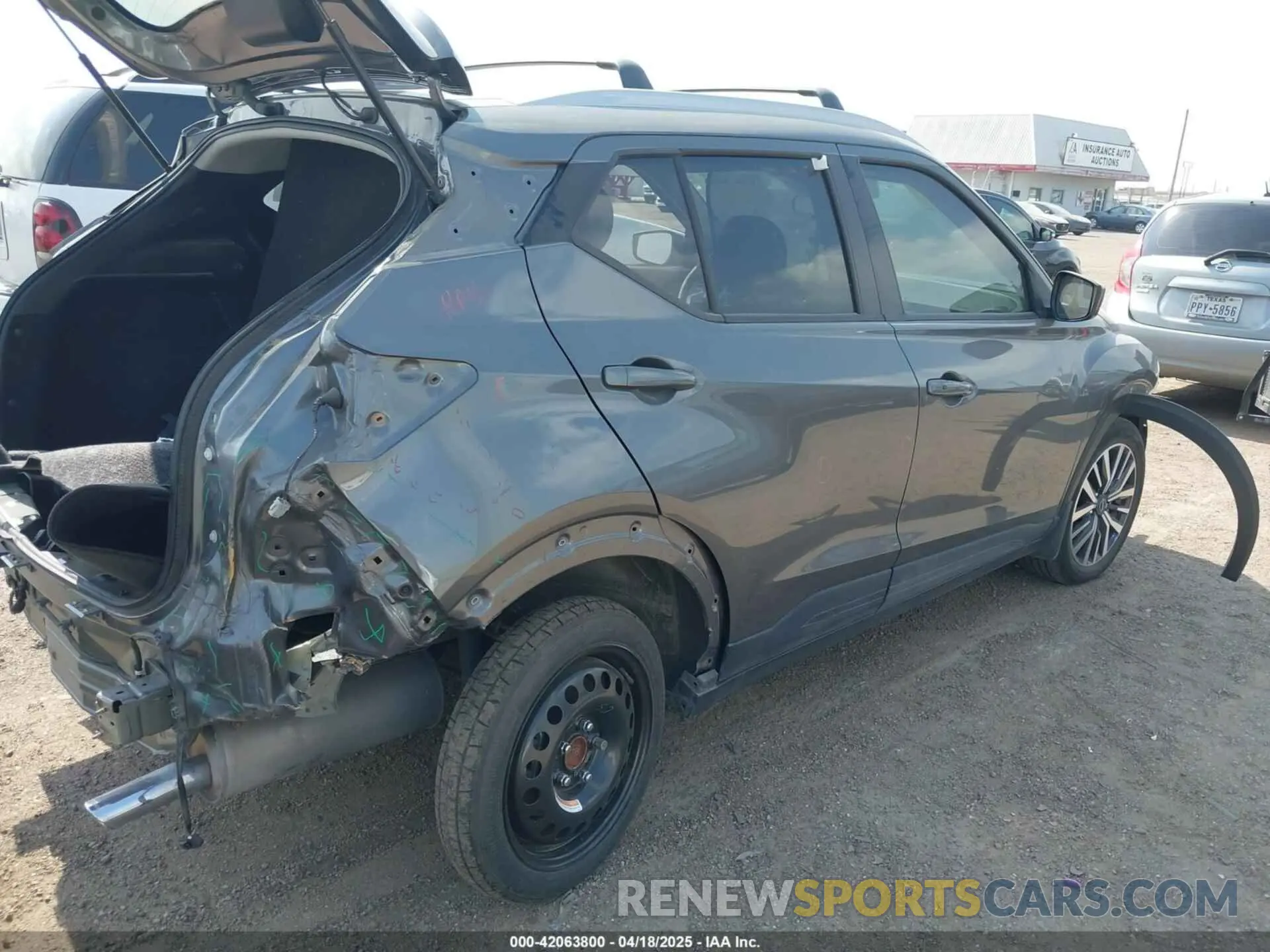 4 Photograph of a damaged car 3N1CP5CV0PL507073 NISSAN KICKS 2023