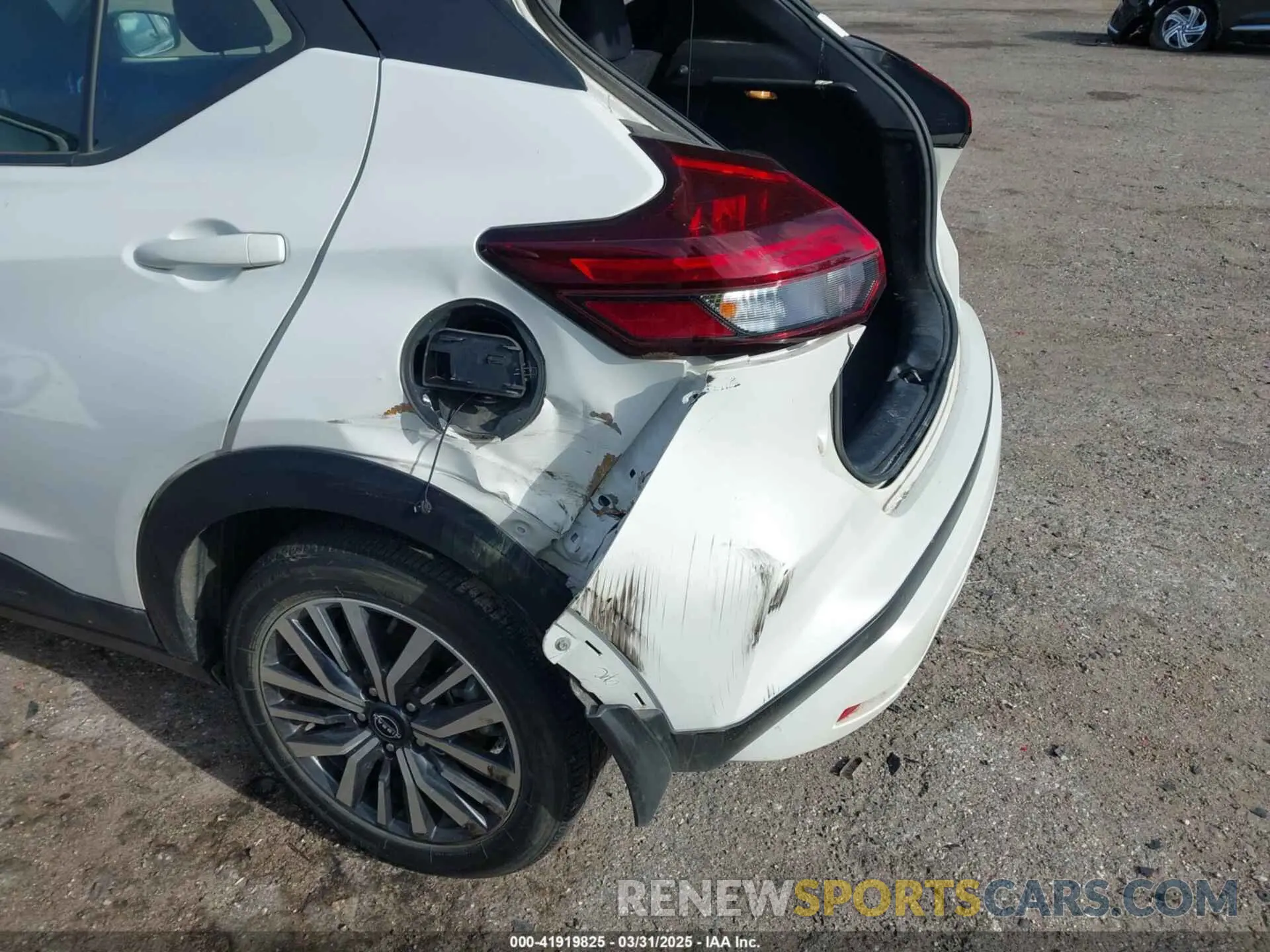 6 Photograph of a damaged car 3N1CP5CV0PL522334 NISSAN KICKS 2023