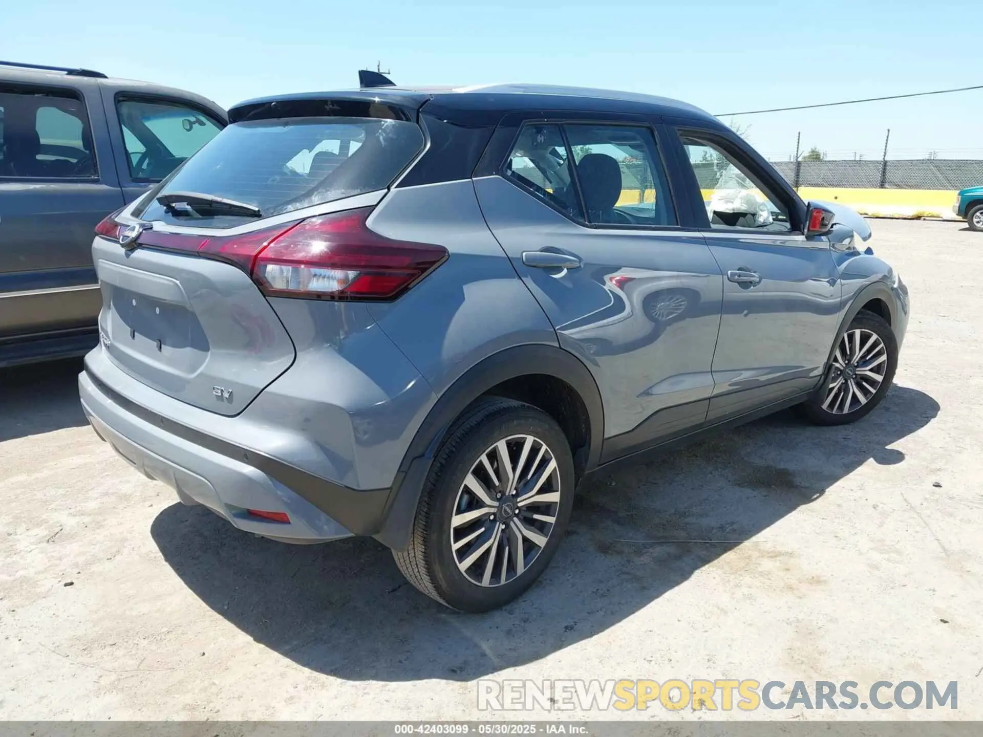 4 Photograph of a damaged car 3N1CP5CV0PL545306 NISSAN KICKS 2023