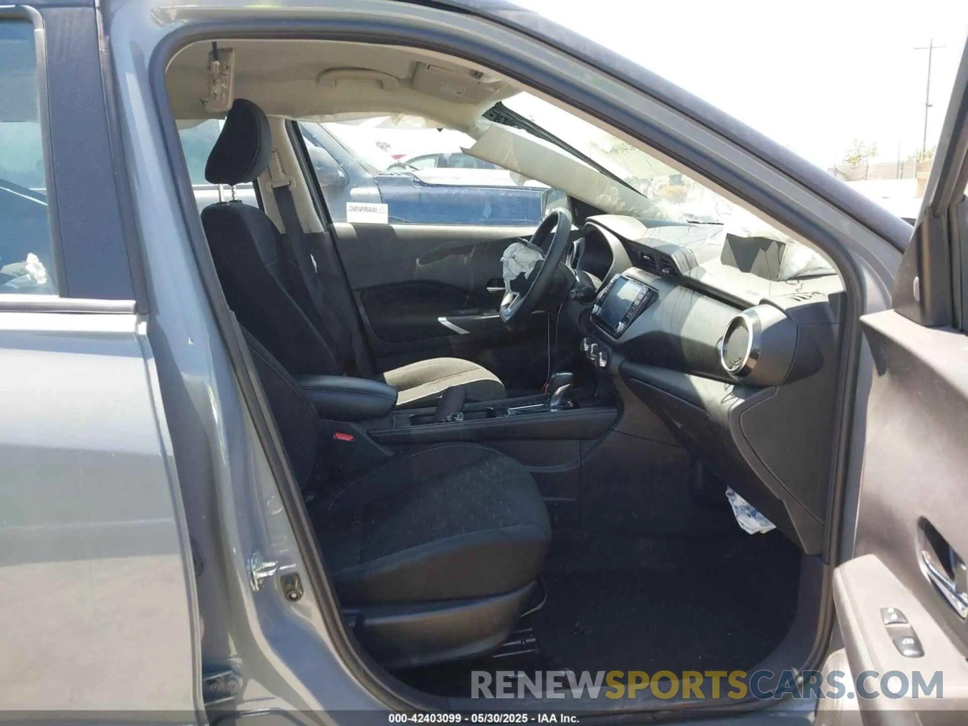 5 Photograph of a damaged car 3N1CP5CV0PL545306 NISSAN KICKS 2023
