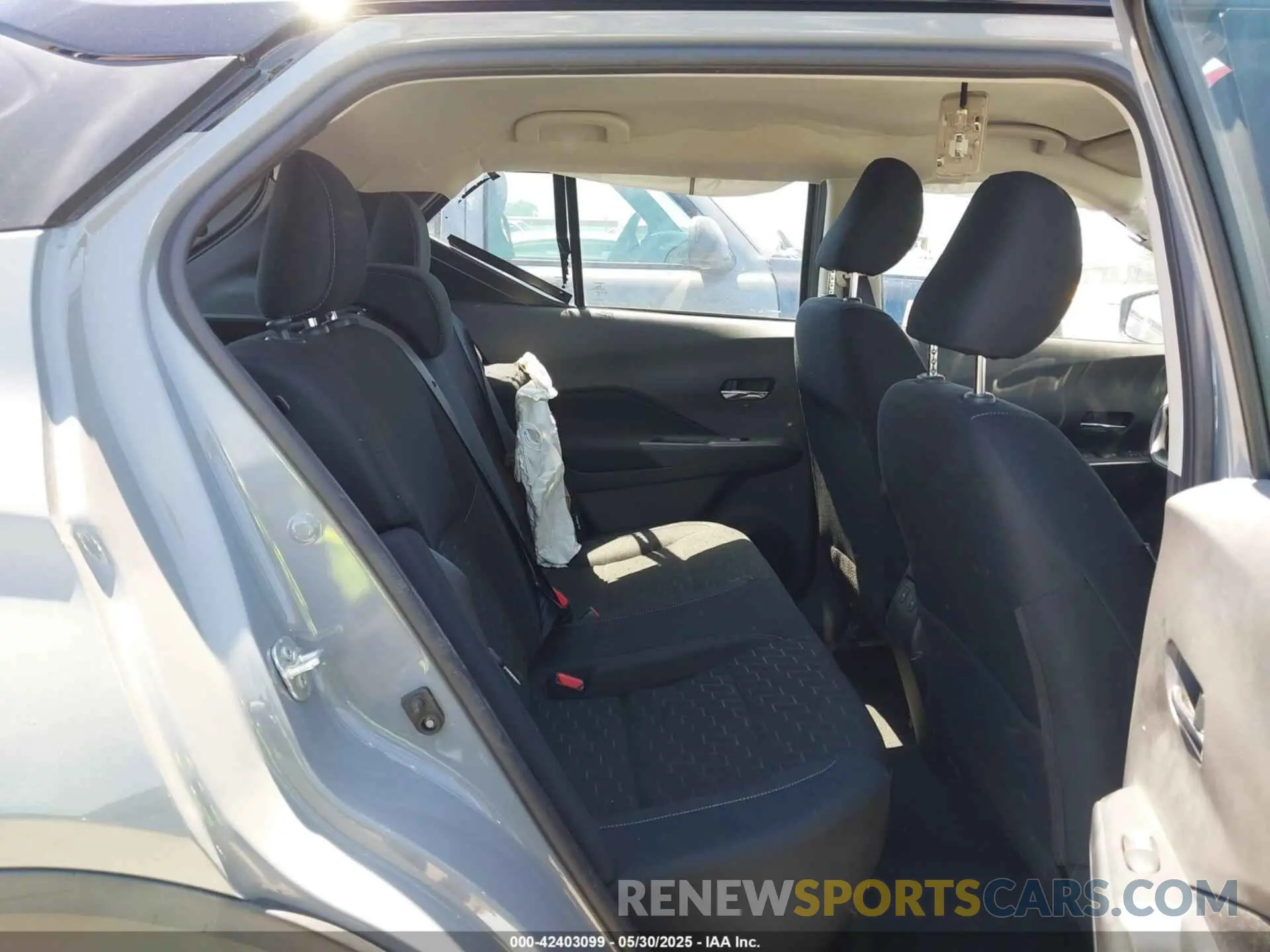 8 Photograph of a damaged car 3N1CP5CV0PL545306 NISSAN KICKS 2023