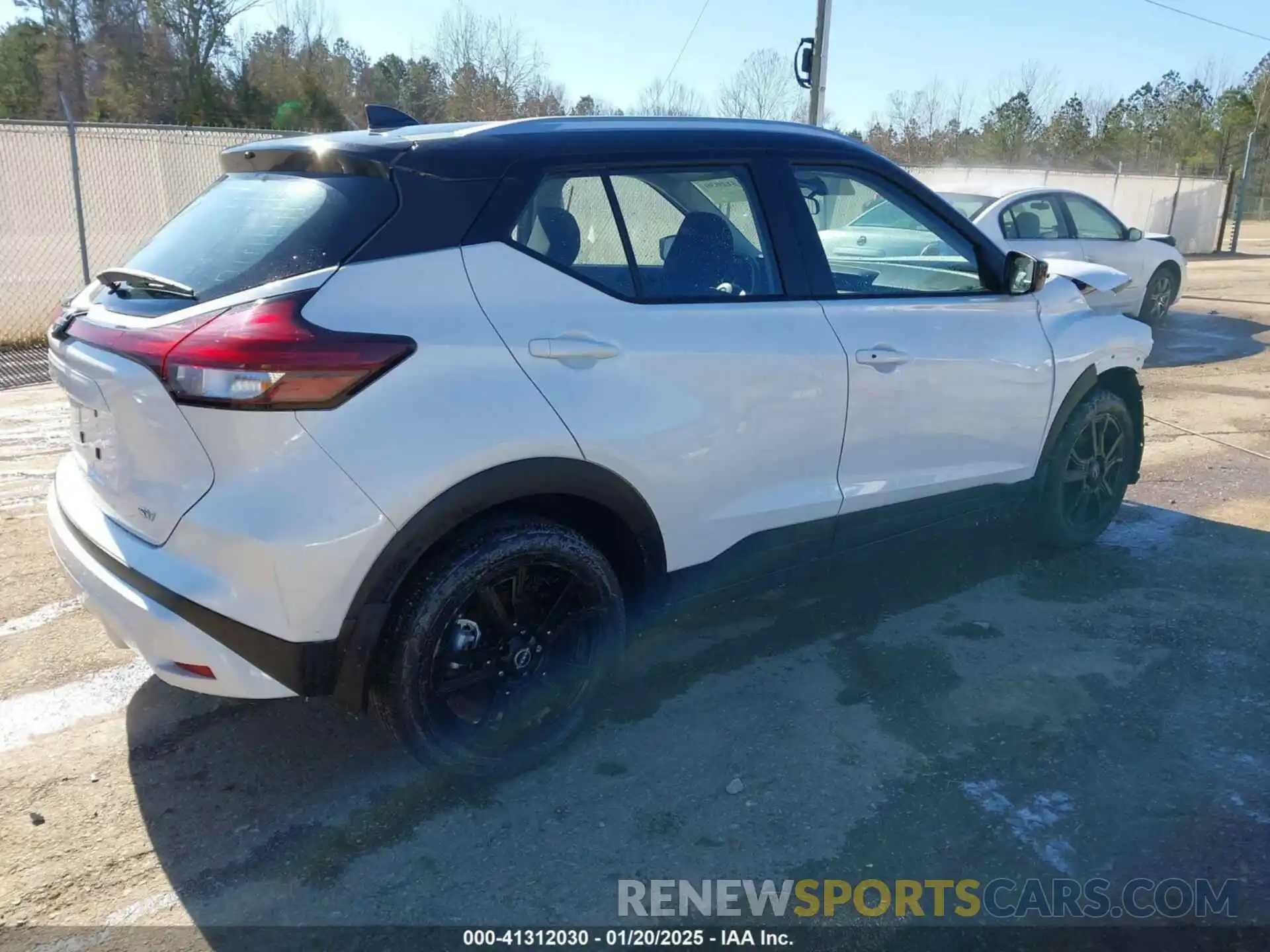 4 Photograph of a damaged car 3N1CP5CV0PL555463 NISSAN KICKS 2023