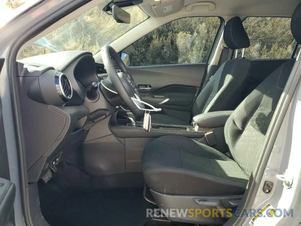 7 Photograph of a damaged car 3N1CP5CV1PL477954 NISSAN KICKS 2023