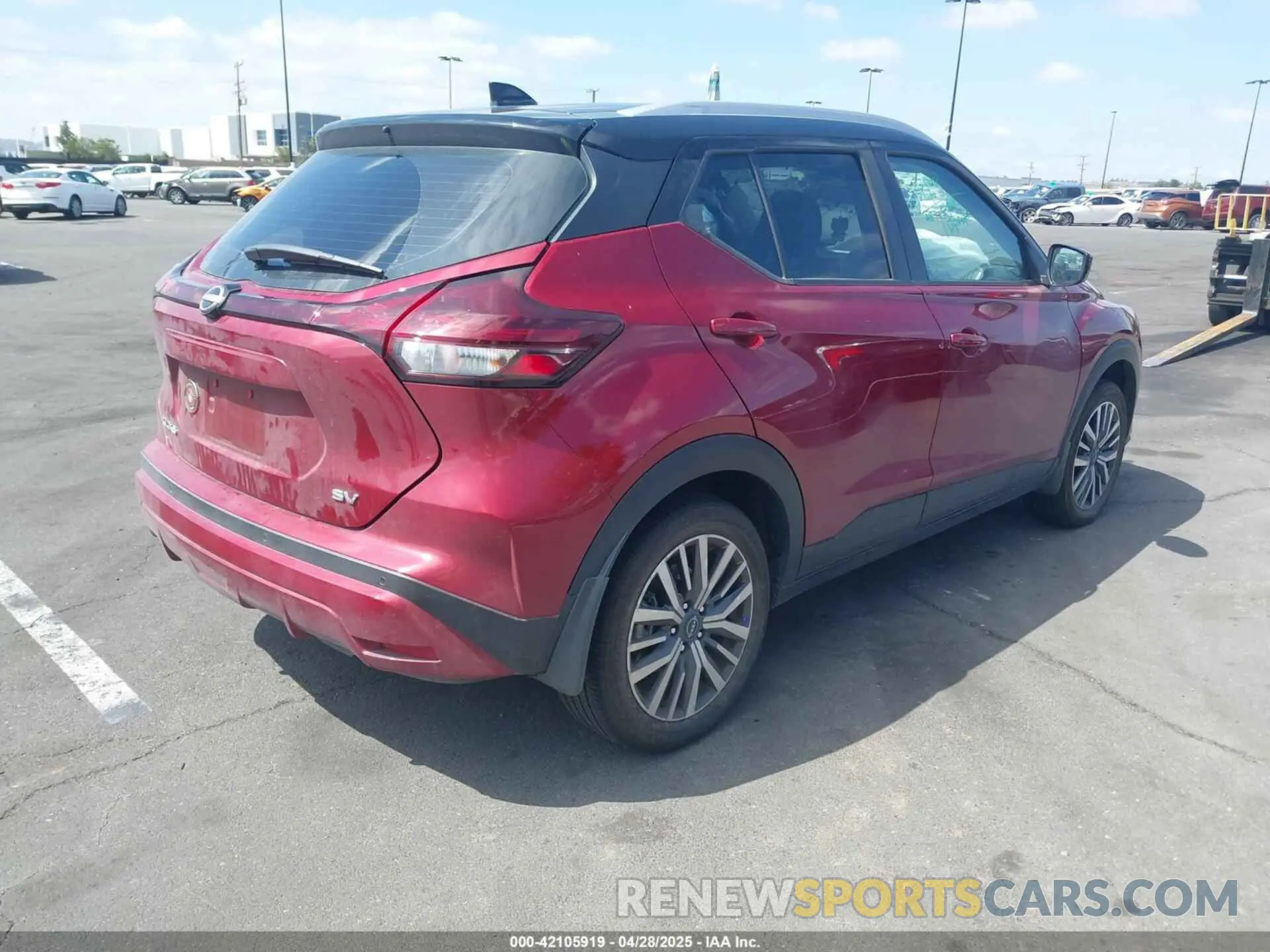 4 Photograph of a damaged car 3N1CP5CV1PL524934 NISSAN KICKS 2023
